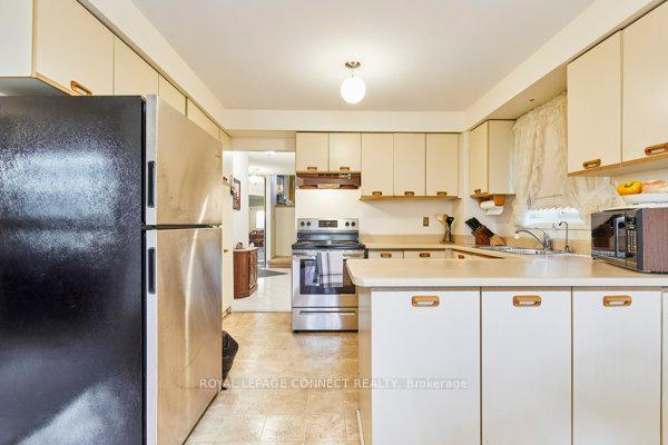 Photo 8 of 1610 Mcbrady Crescent, Pickering, Brock Ridge — HOMEH