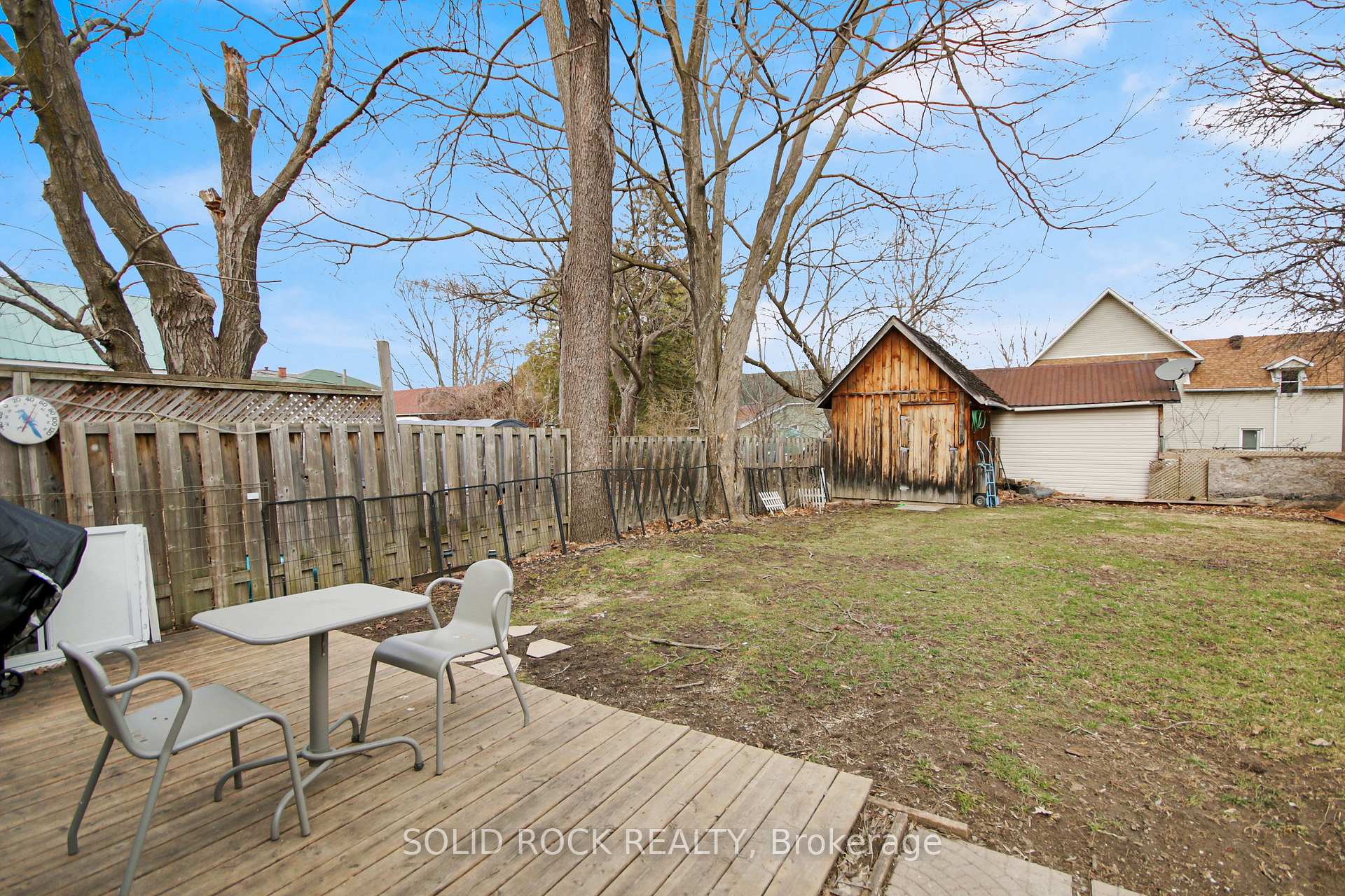 Photo 24 of 133 Bonnechere Street S, Renfrew — HOMEH