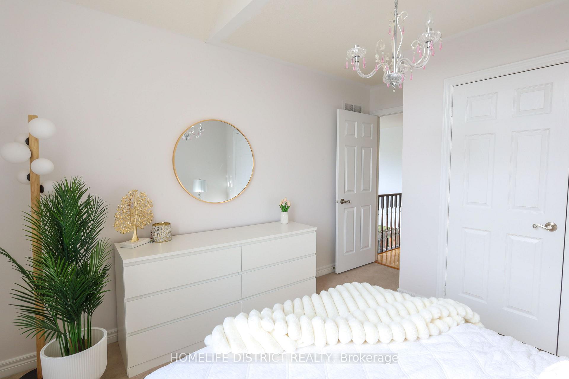 Photo 11 of 847 Greenleaf Circle E, Oshawa, Taunton — HOMEH