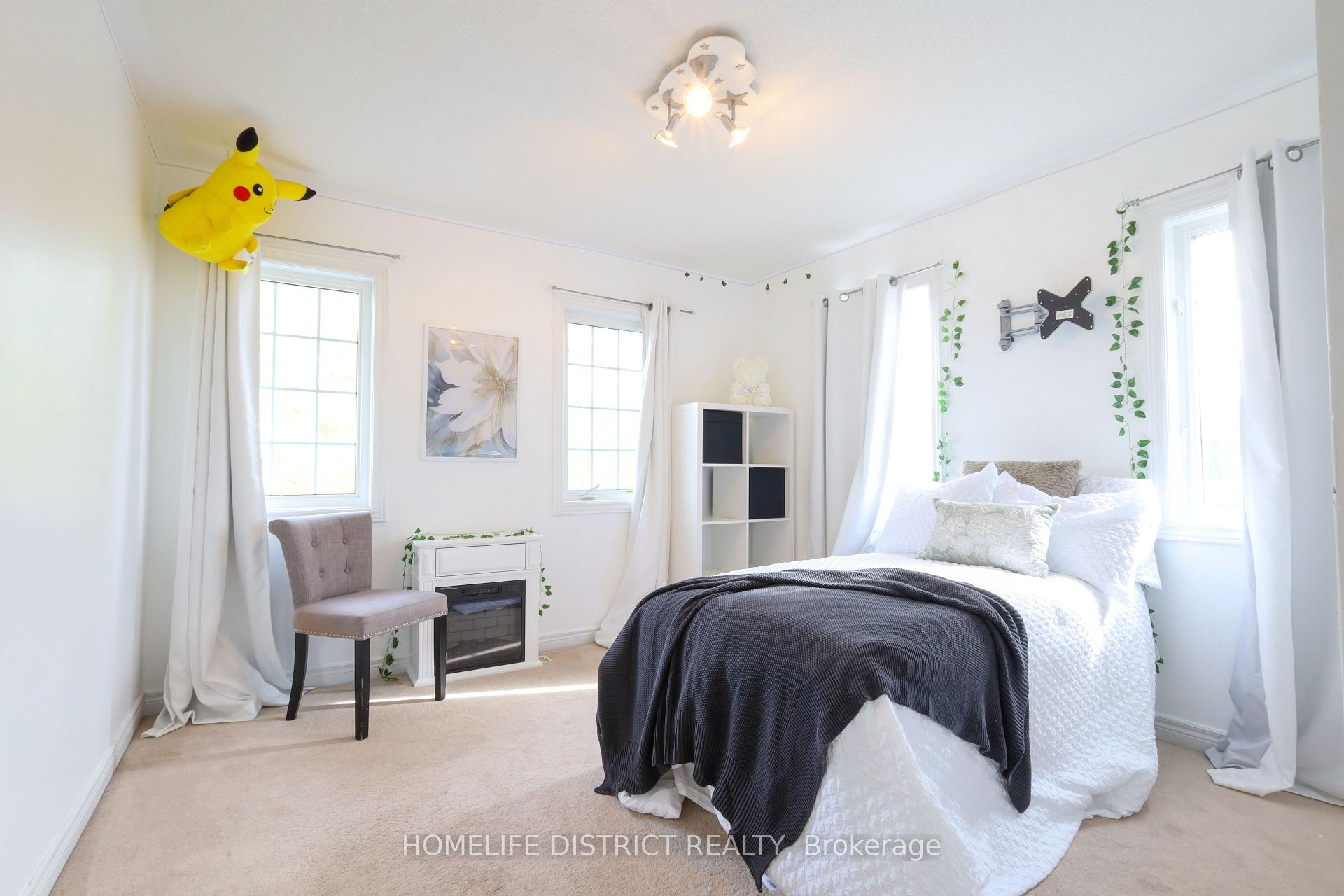 Photo 17 of 847 Greenleaf Circle E, Oshawa, Taunton — HOMEH