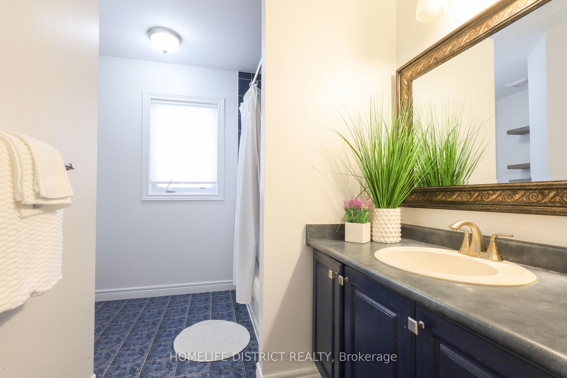 Photo 18 of 847 Greenleaf Circle E, Oshawa, Taunton — HOMEH