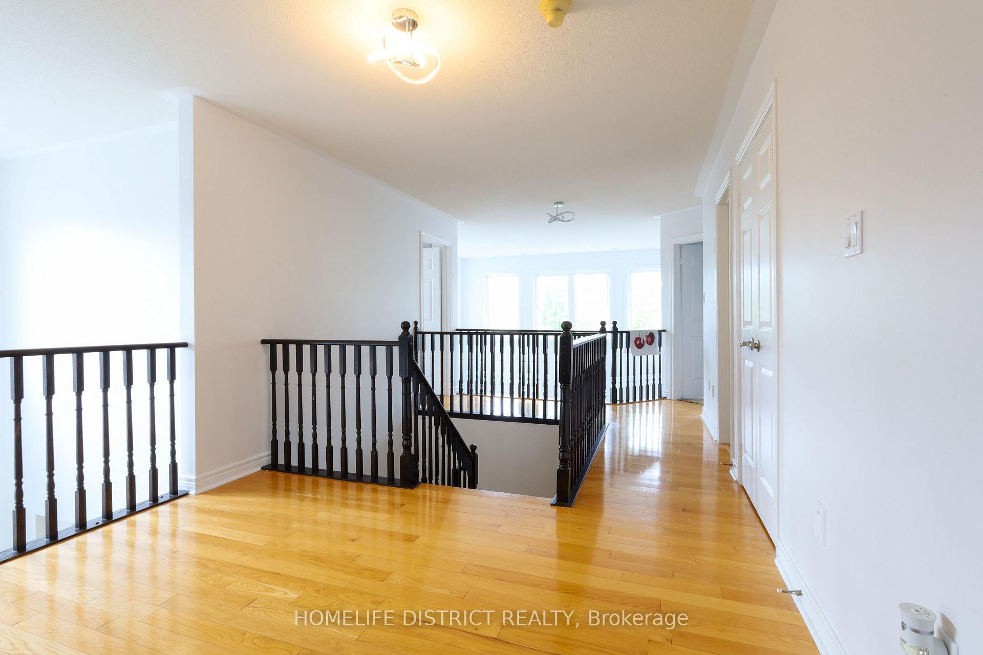 Photo 19 of 847 Greenleaf Circle E, Oshawa, Taunton — HOMEH