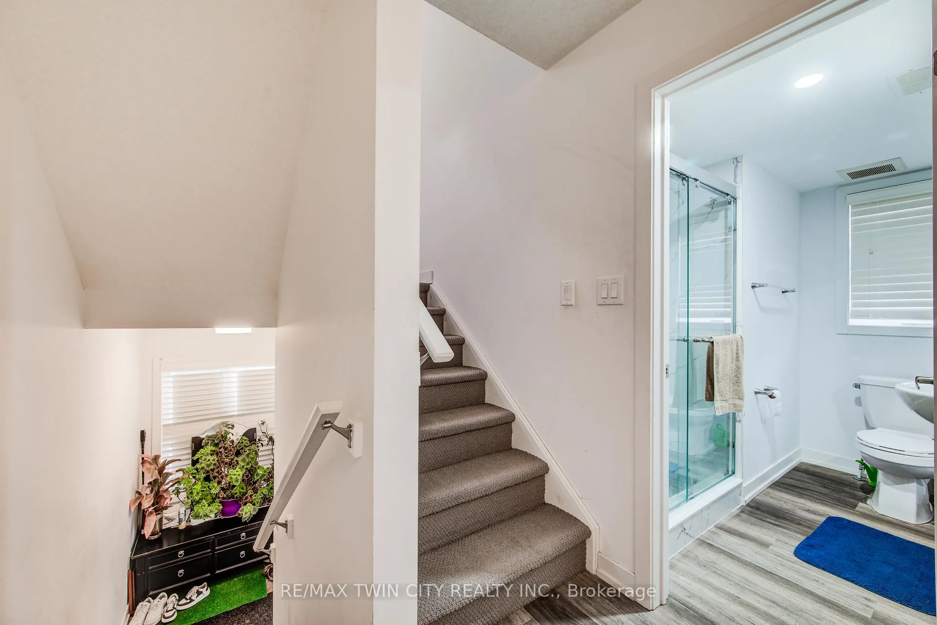 Photo 8 of Unit 35, 205 West Oak Trail, Kitchener — HOMEH