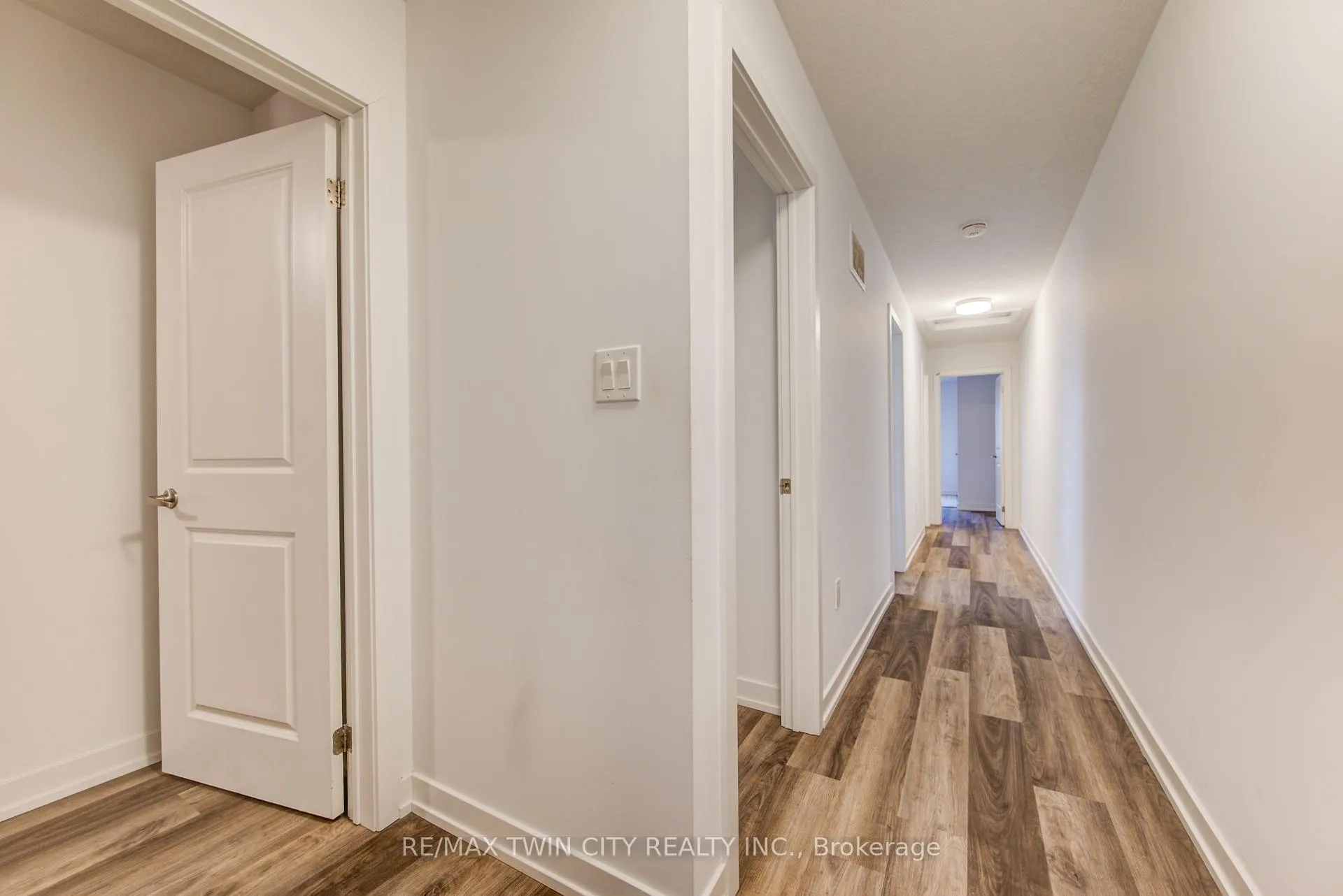 Photo 18 of Unit 35, 205 West Oak Trail, Kitchener — HOMEH