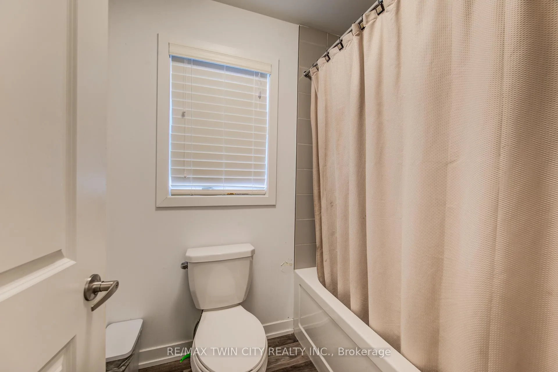 Photo 23 of Unit 35, 205 West Oak Trail, Kitchener — HOMEH