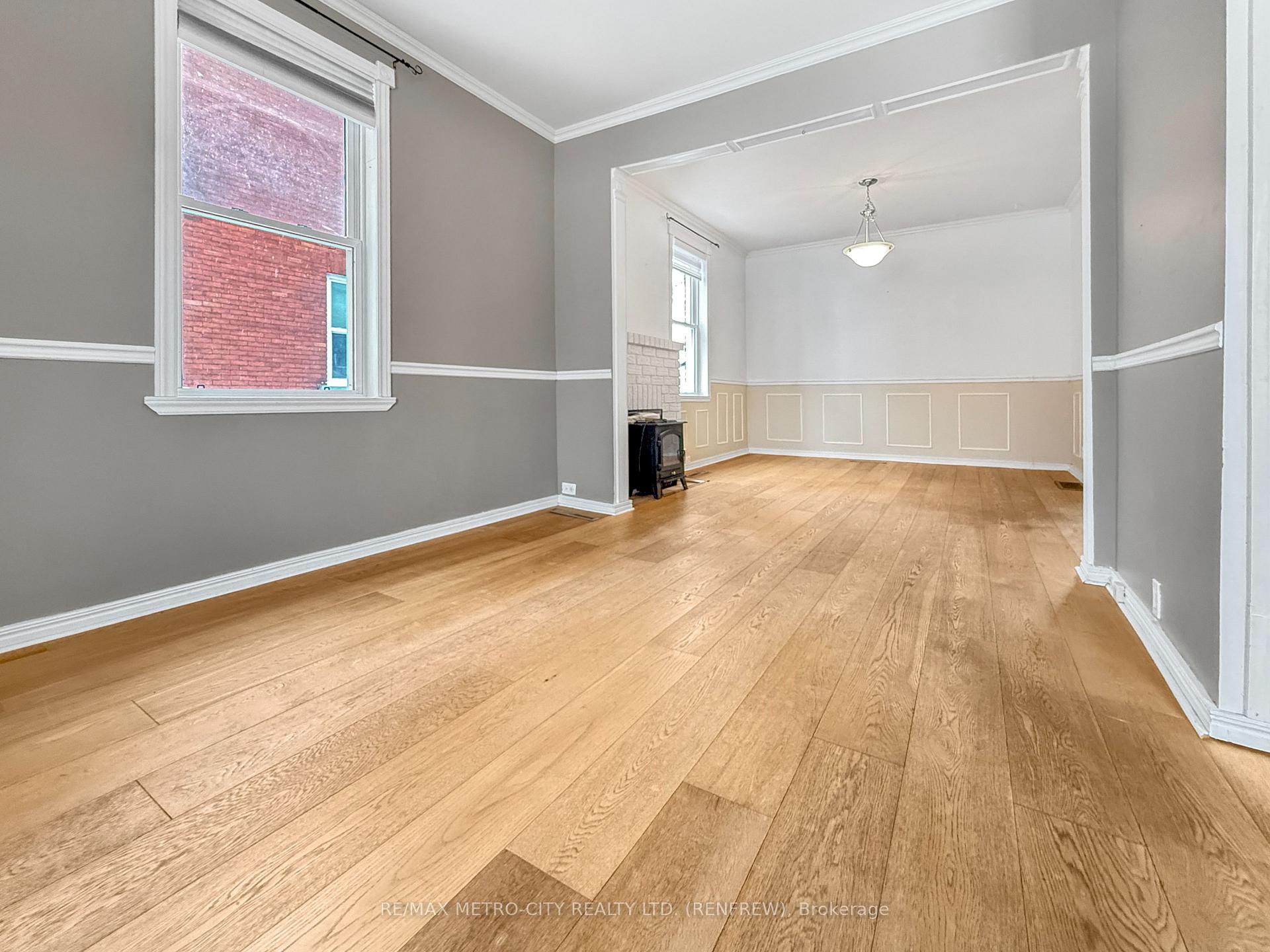 Photo 12 of 181 Cross Avenue, Renfrew — HOMEH