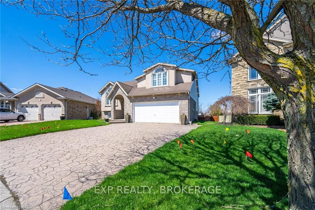 Front of 8207 Beaver Glen Drive