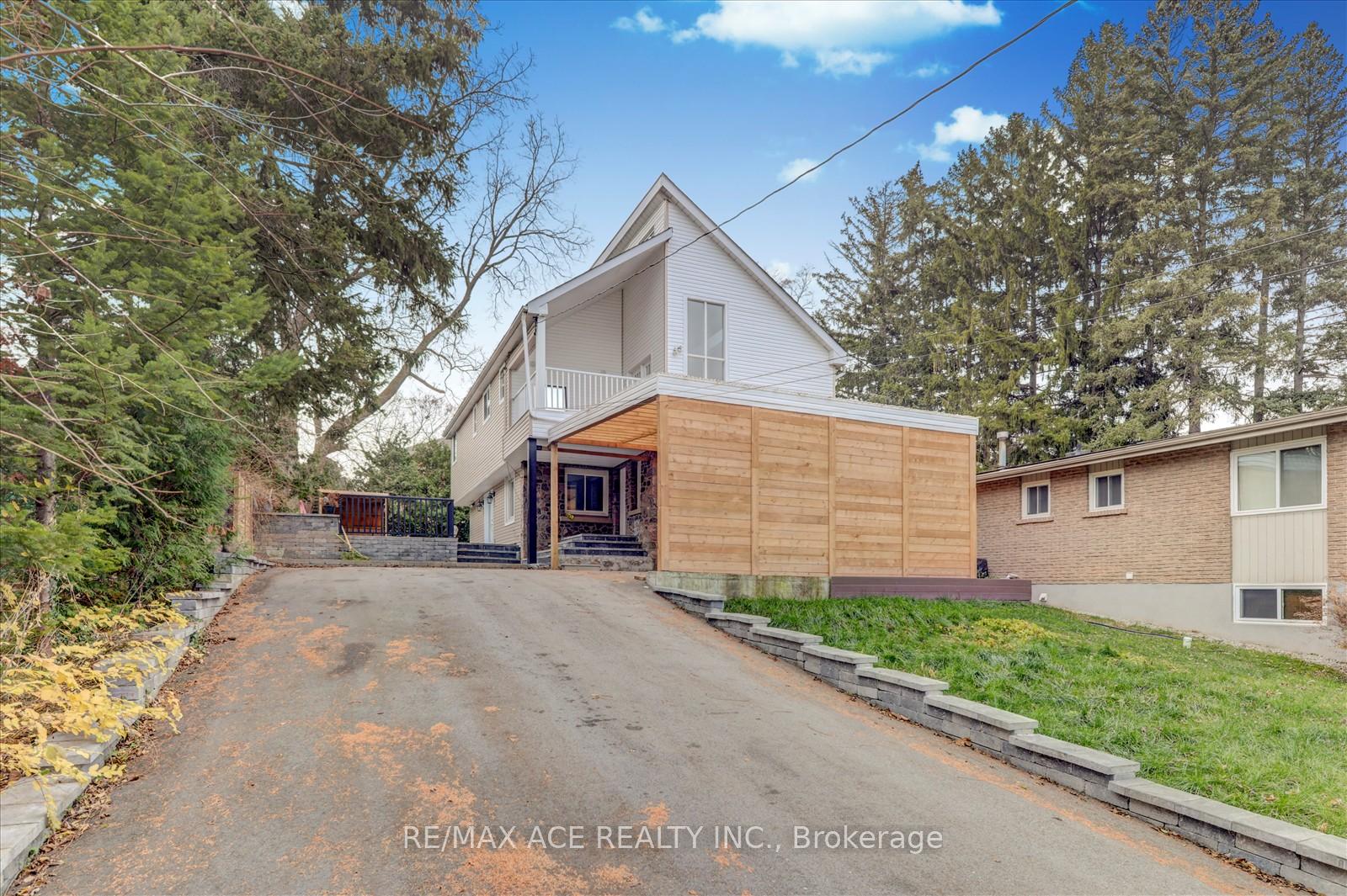 Photo 4 of 1844 Spruce Hill Road, Pickering, Dunbarton — HOMEH