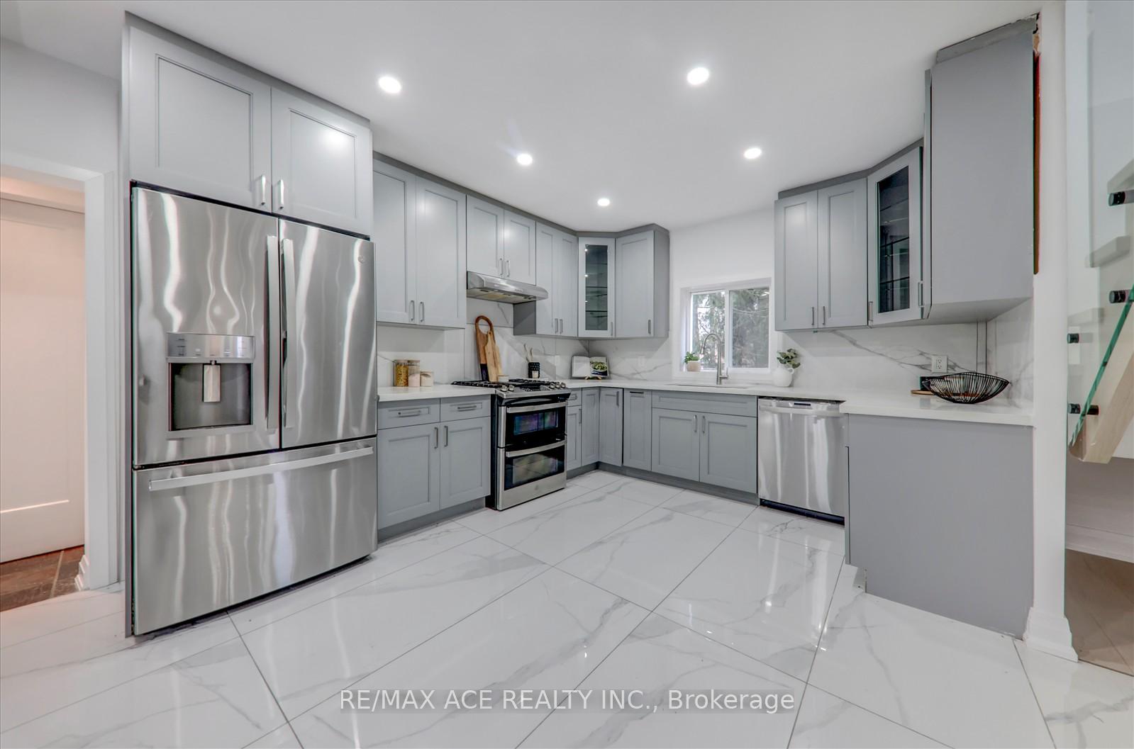 Photo 14 of 1844 Spruce Hill Road, Pickering, Dunbarton — HOMEH
