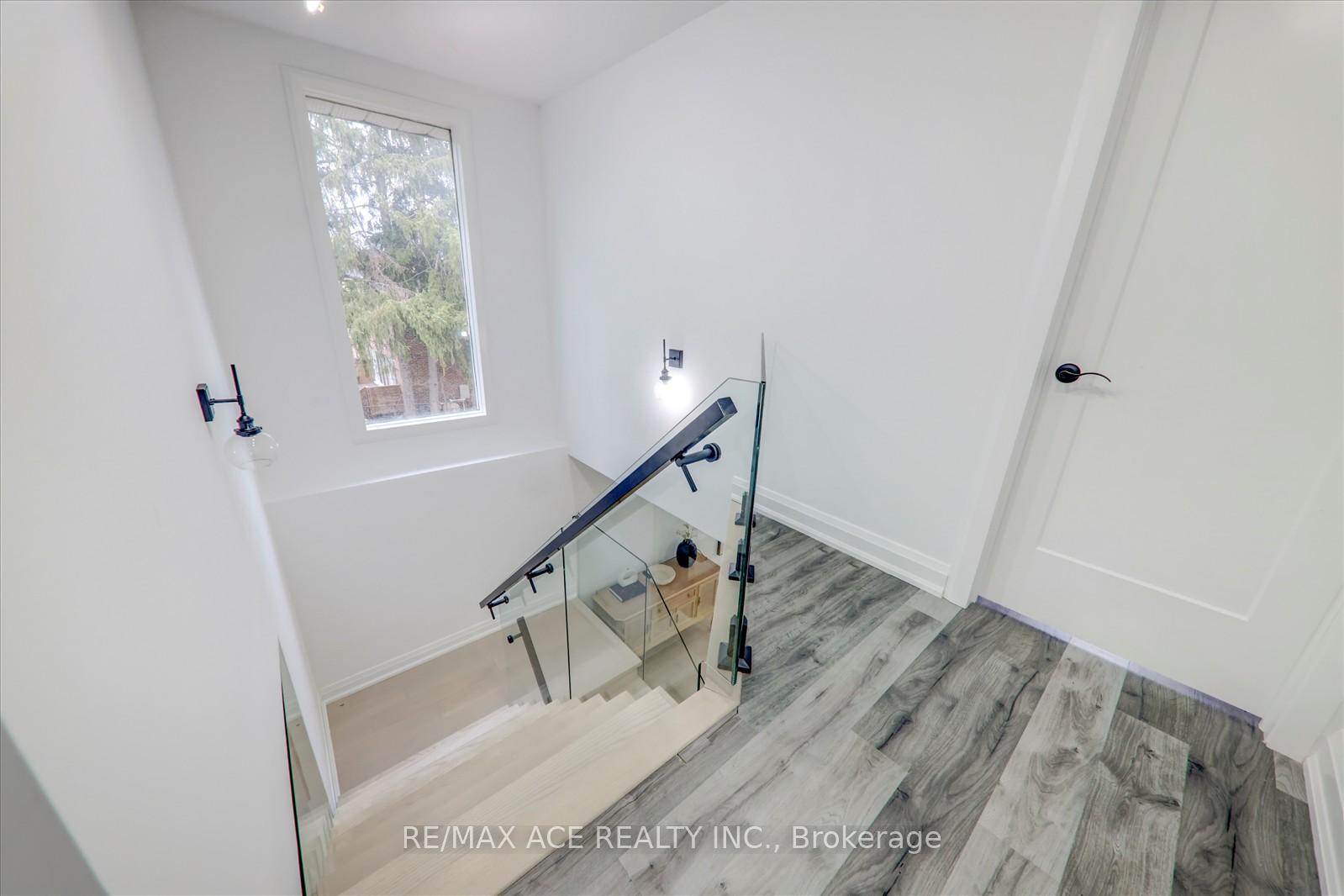 Photo 19 of 1844 Spruce Hill Road, Pickering, Dunbarton — HOMEH