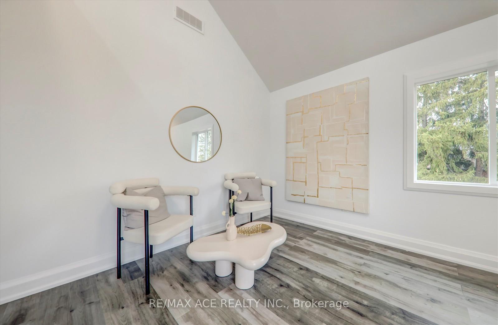 Photo 21 of 1844 Spruce Hill Road, Pickering, Dunbarton — HOMEH