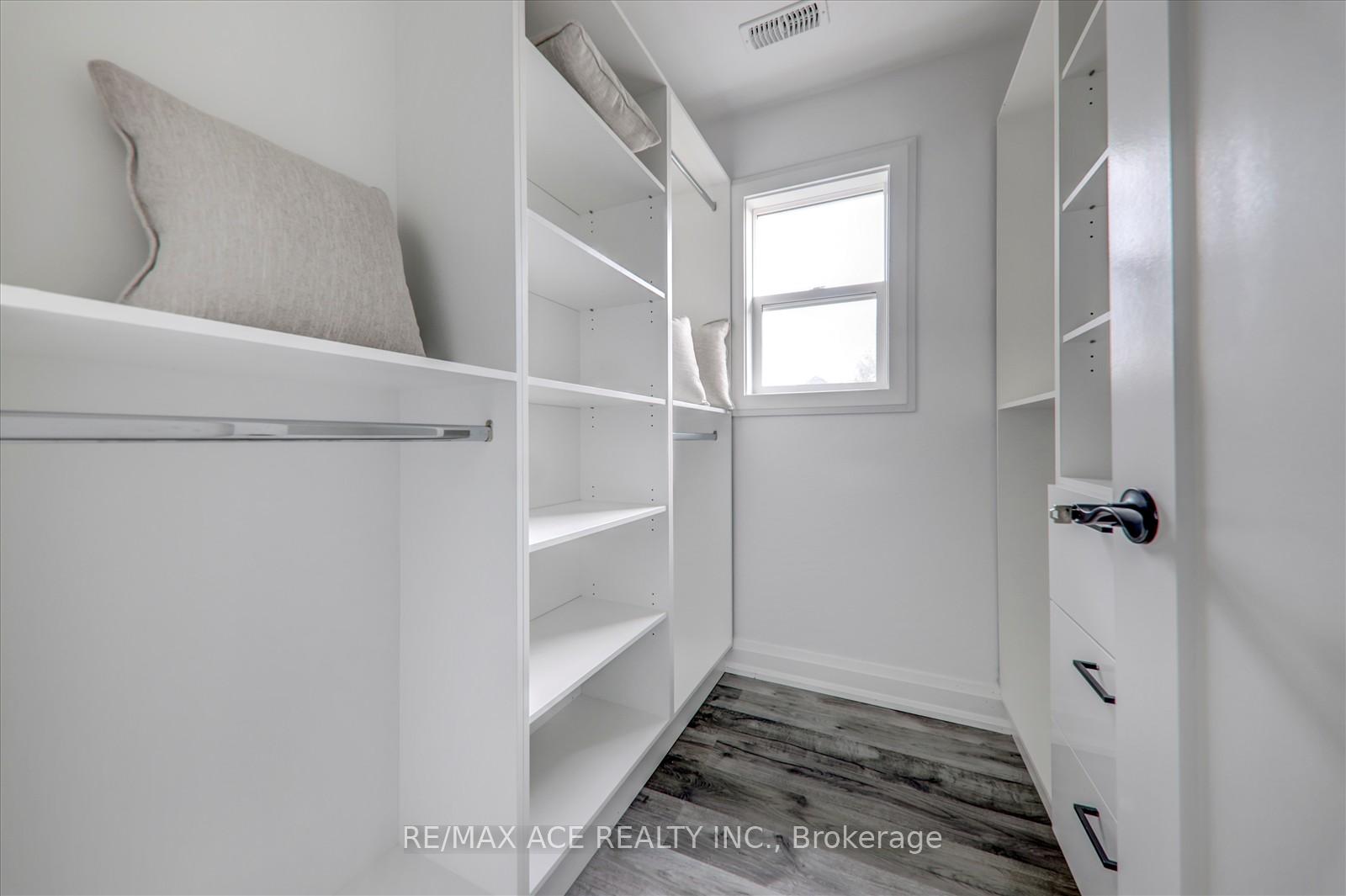 Photo 27 of 1844 Spruce Hill Road, Pickering, Dunbarton — HOMEH