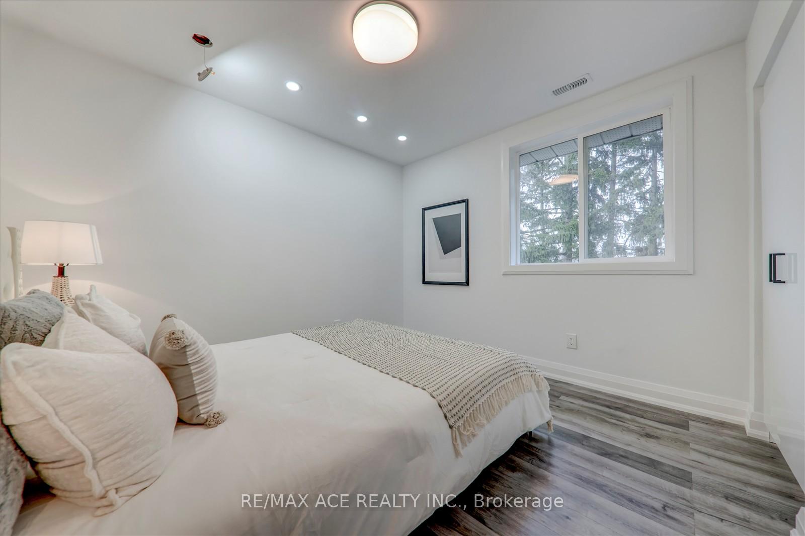 Photo 31 of 1844 Spruce Hill Road, Pickering, Dunbarton — HOMEH