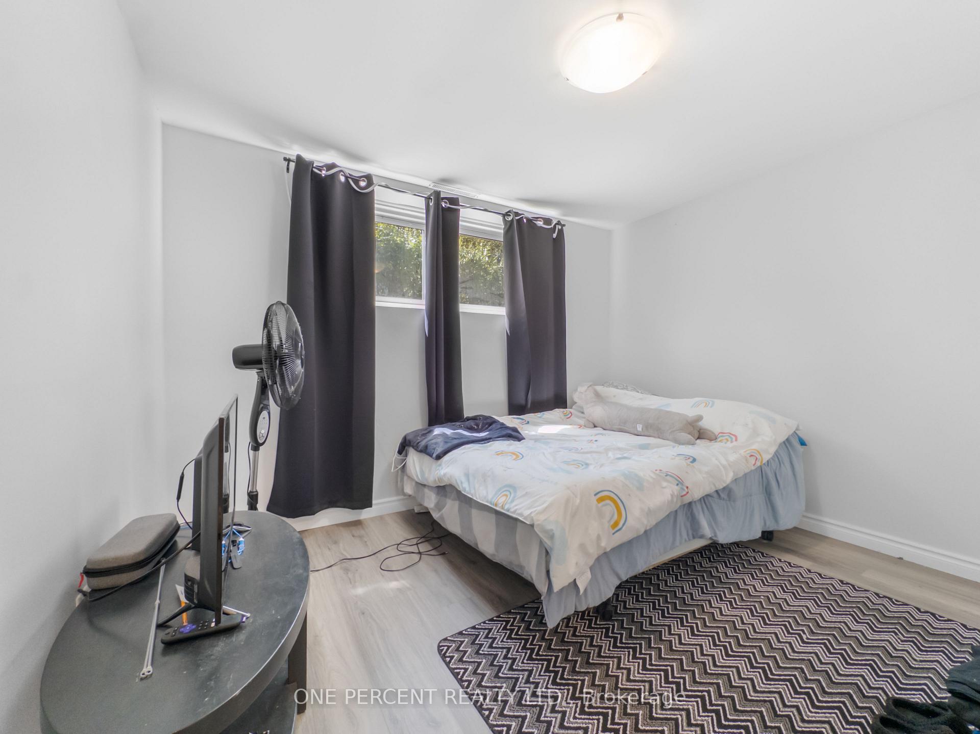 Photo 9 of 36 Third Avenue, Quinte West, Trenton Ward — HOMEH