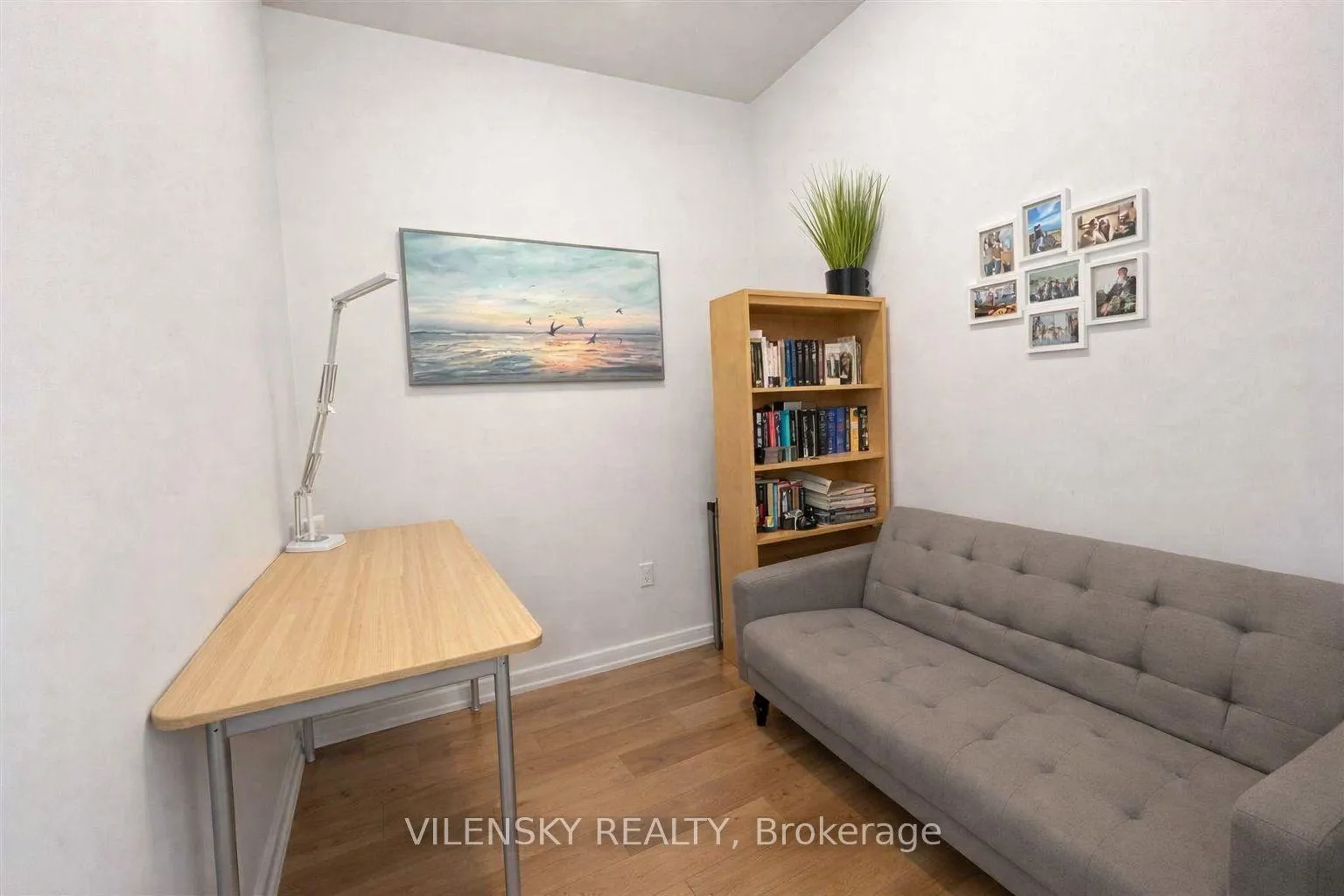 Photo 9 of Unit 1206, 10 Honeycrisp Crescent, Vaughan, Vaughan Corporate Centre — HOMEH