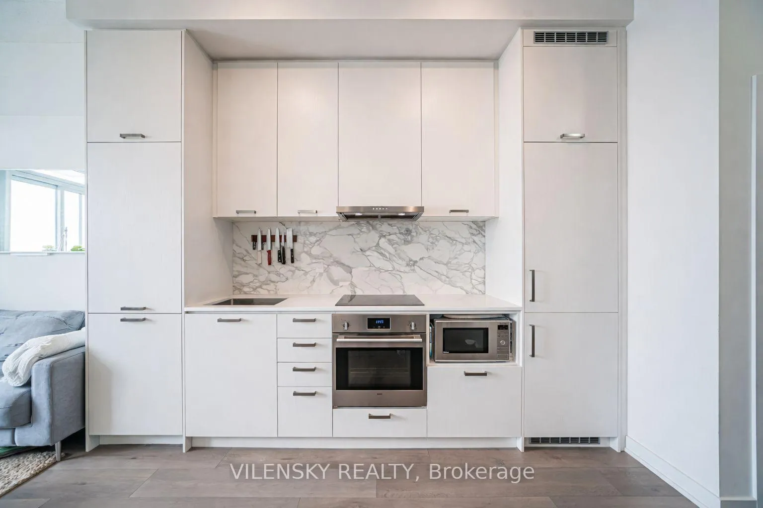 Photo 14 of Unit 1206, 10 Honeycrisp Crescent, Vaughan, Vaughan Corporate Centre — HOMEH
