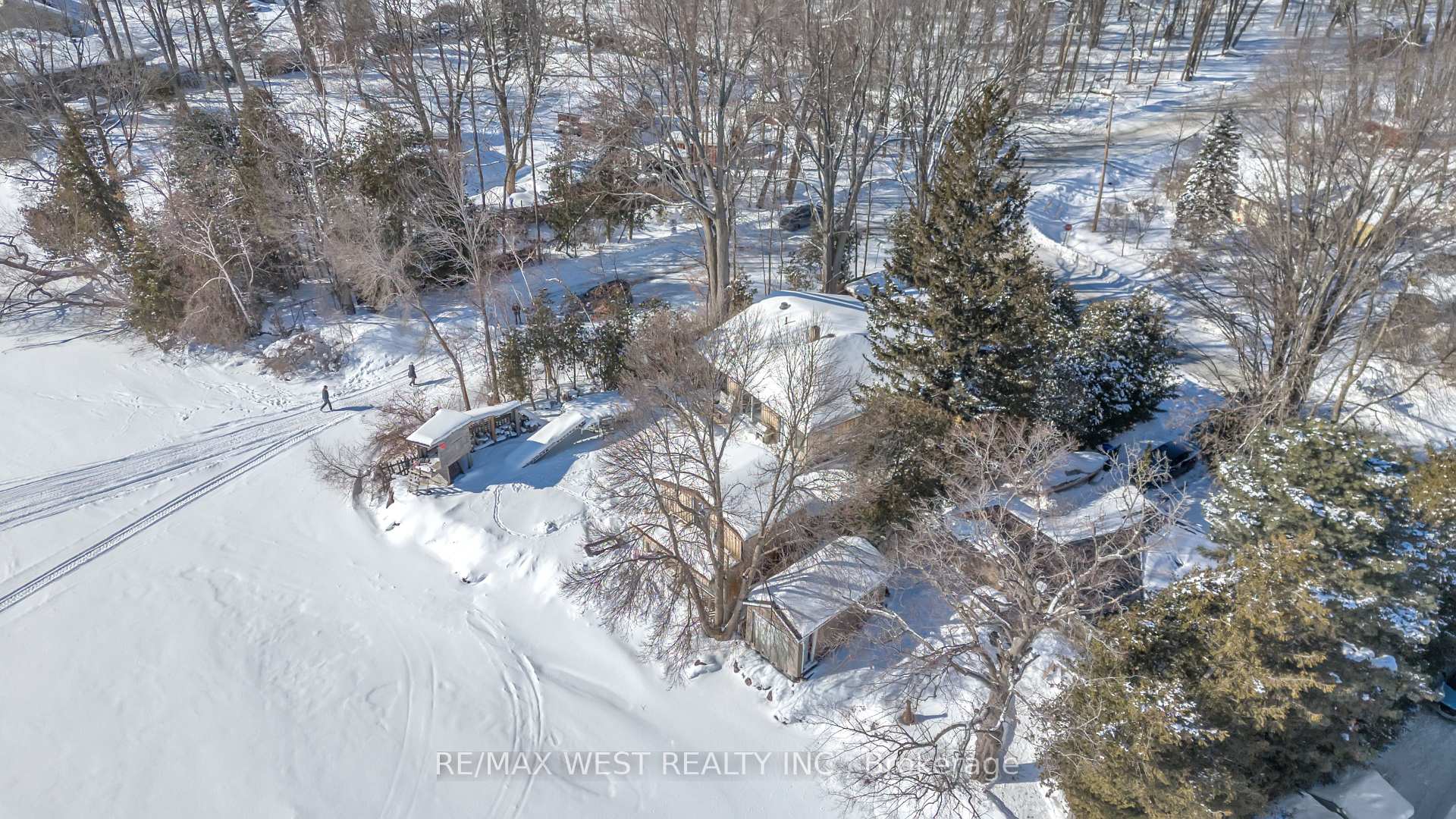 Photo 3 of 4709 Anderson Avenue, Ramara, Rural Ramara — HOMEH