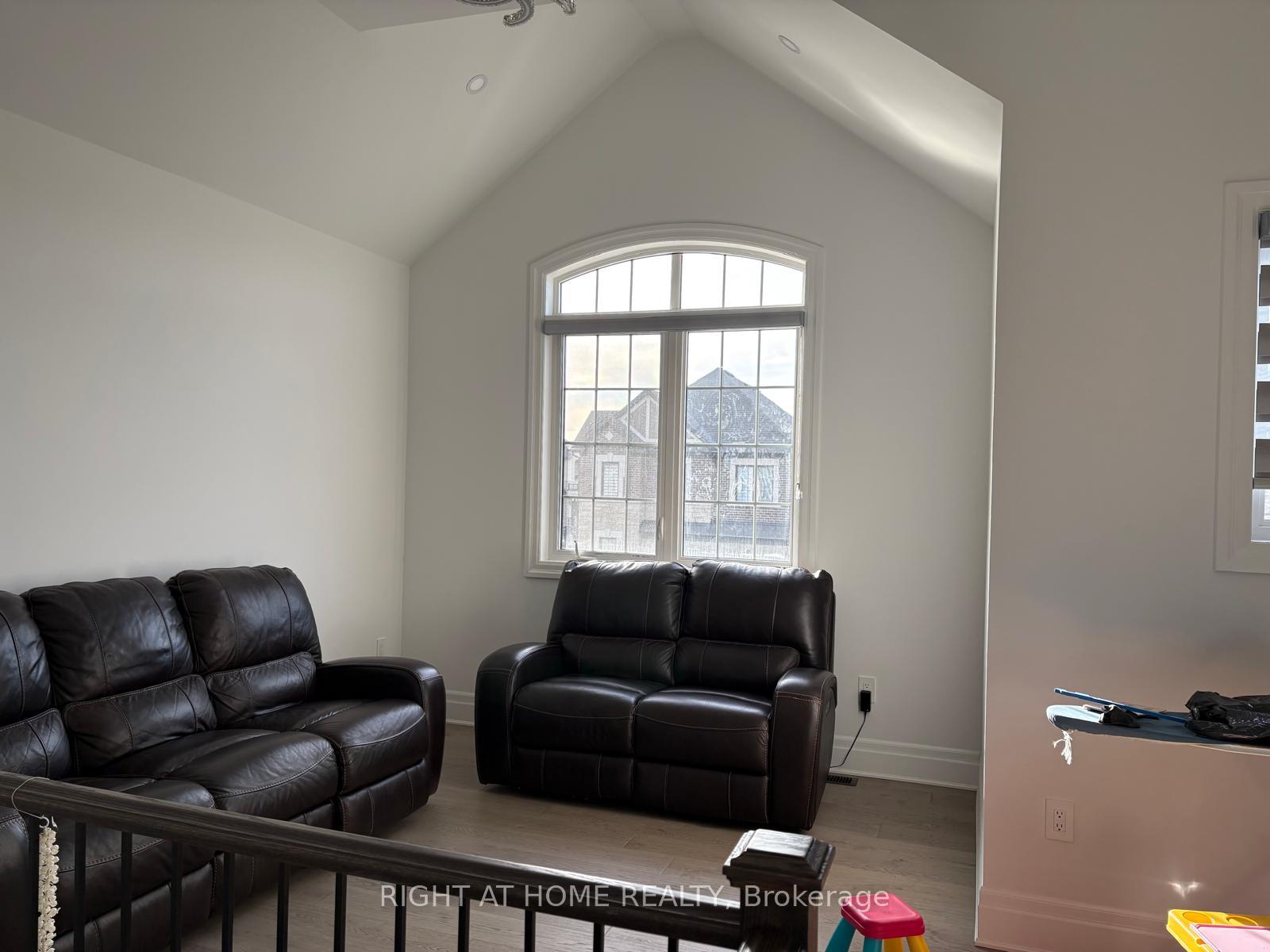 Photo 14 of 2965 Heartwood Lane, Pickering, Rural Pickering — HOMEH