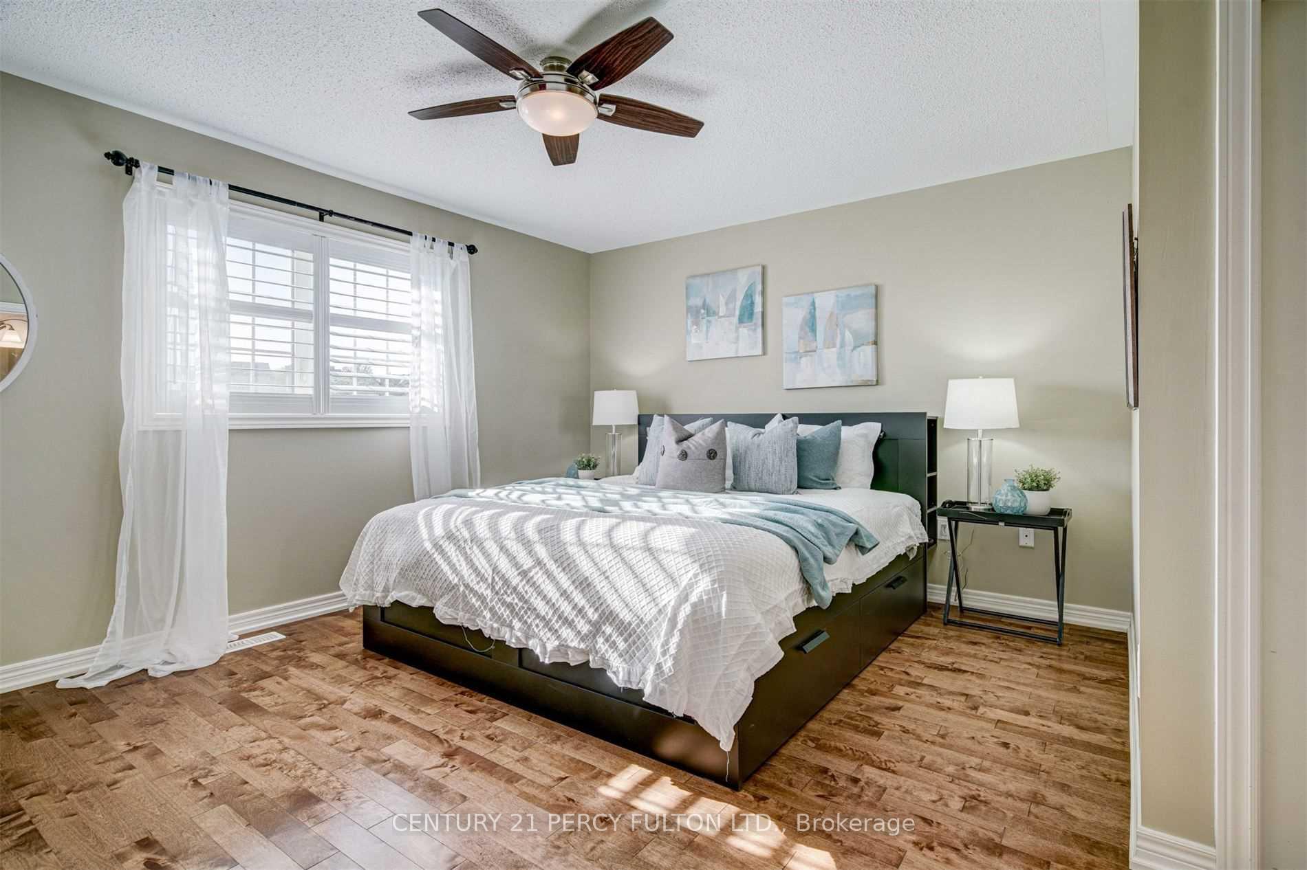 Photo 22 of 1084 Edward Bolton Crescent, Oshawa, Pinecrest — HOMEH