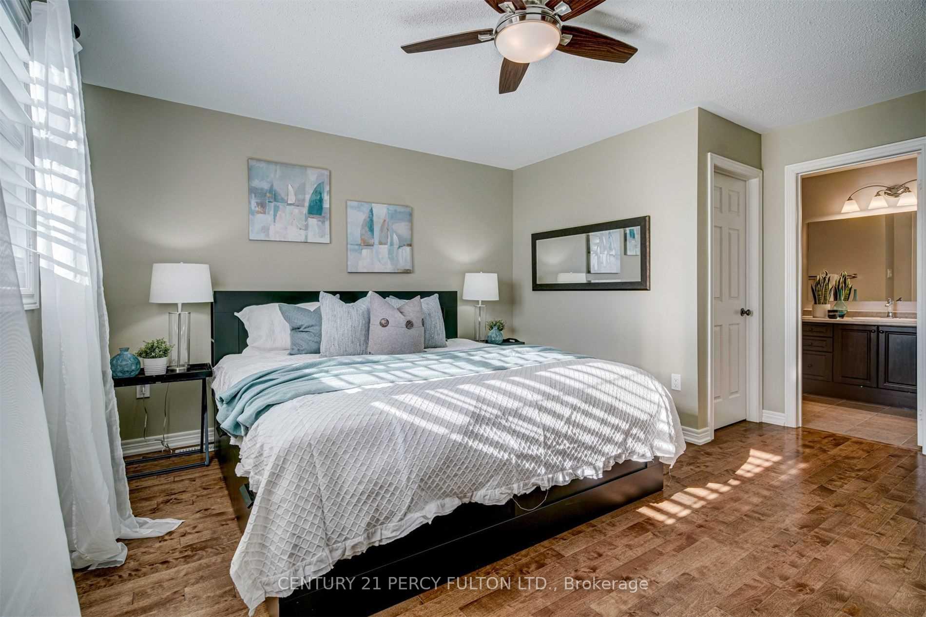 Photo 23 of 1084 Edward Bolton Crescent, Oshawa, Pinecrest — HOMEH