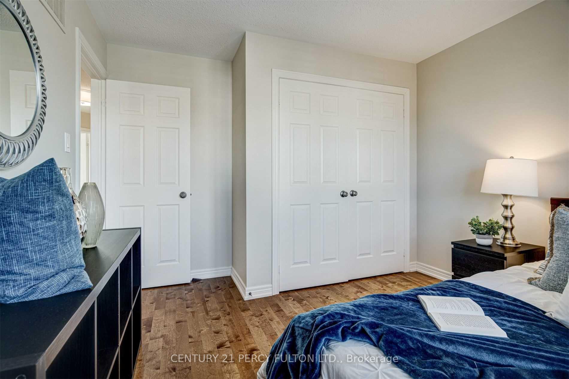 Photo 28 of 1084 Edward Bolton Crescent, Oshawa, Pinecrest — HOMEH