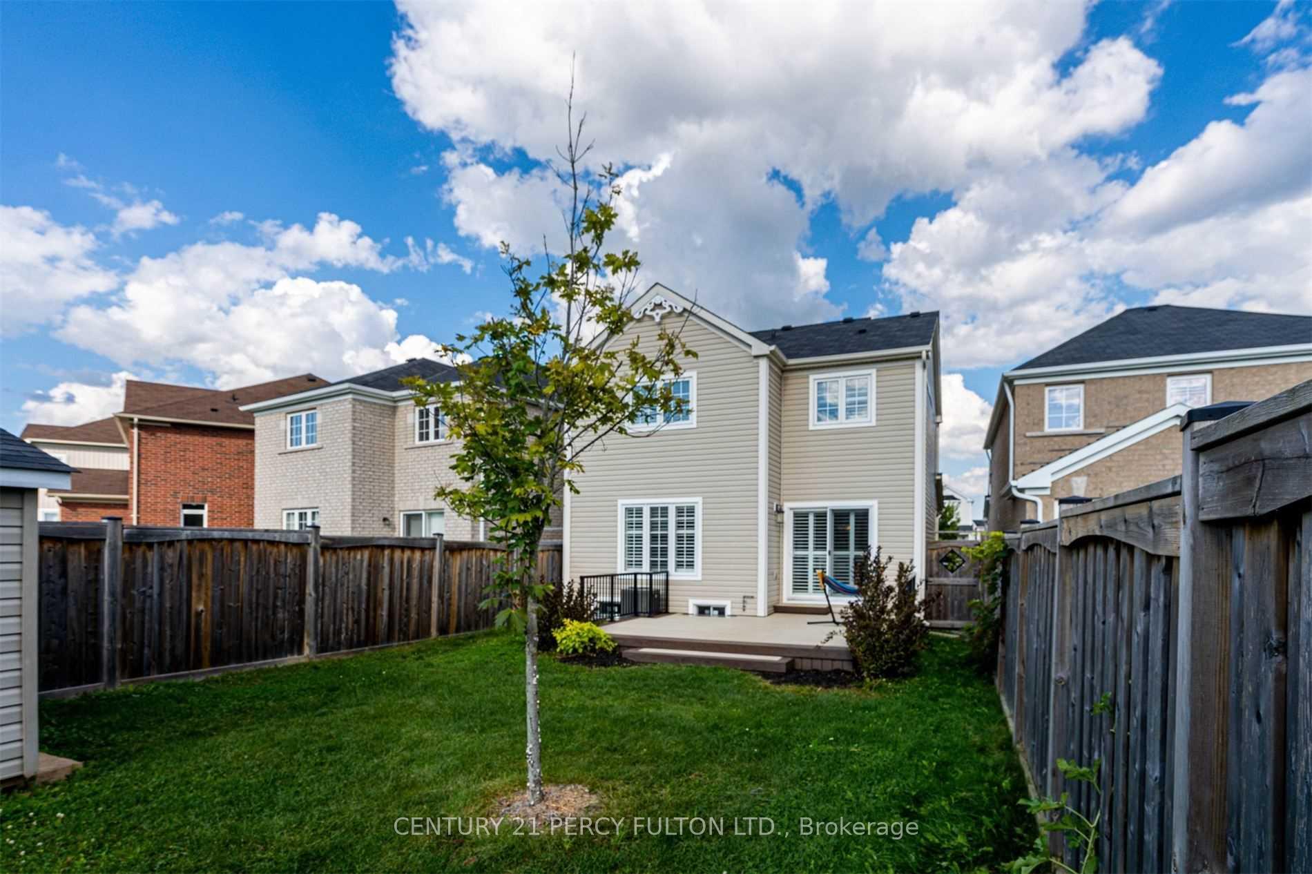 Photo 37 of 1084 Edward Bolton Crescent, Oshawa, Pinecrest — HOMEH