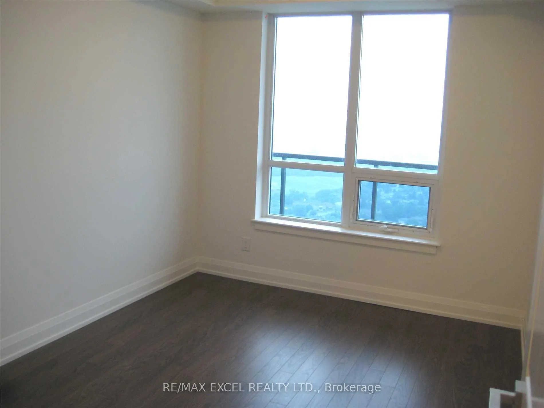 Photo 7 of Unit 2029, 7161 Yonge Street, Markham, Grandview — HOMEH