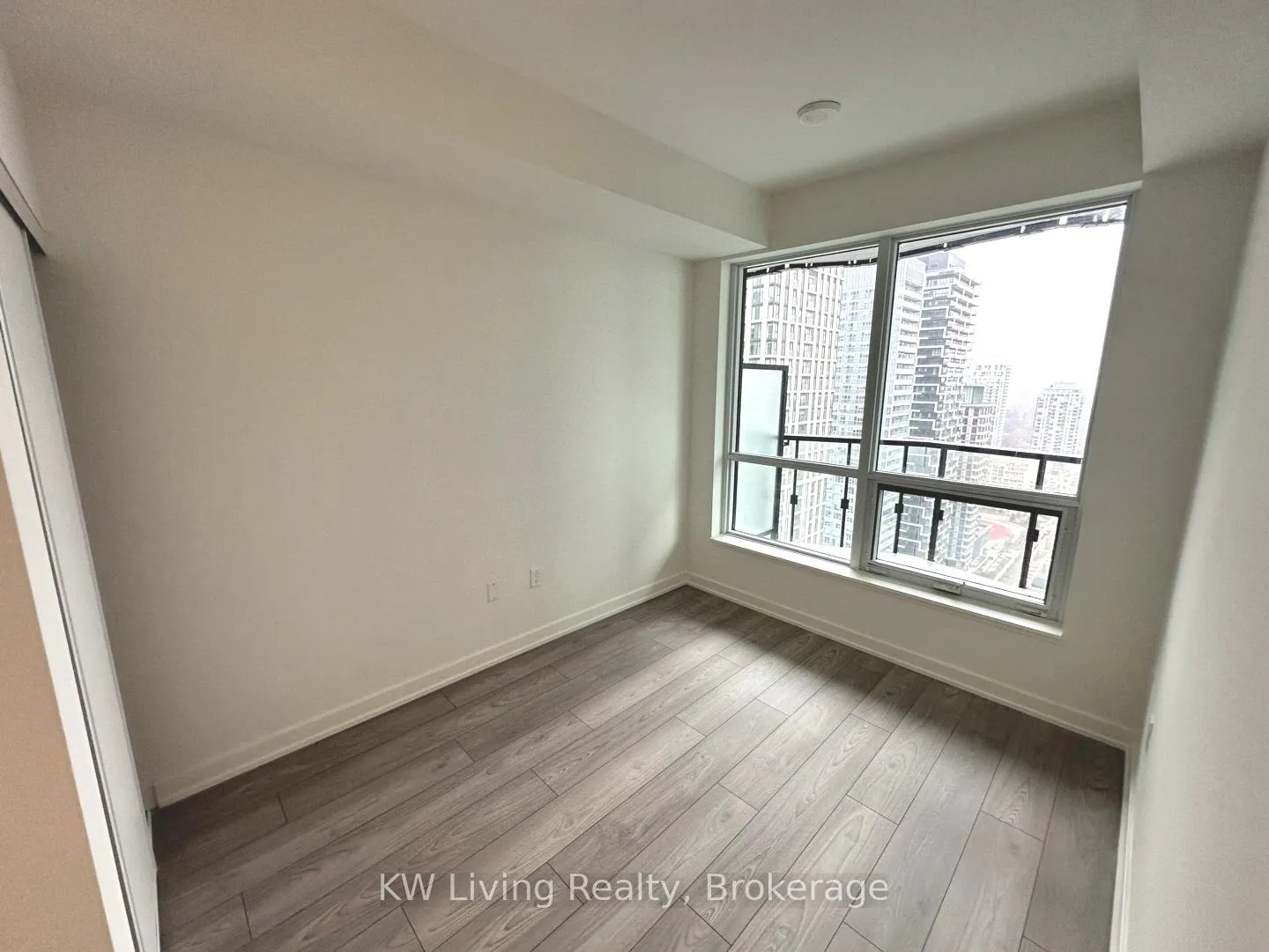 Photo 14 of Unit 3003, 110 Broadway Avenue, Toronto, Mount Pleasant West — HOMEH