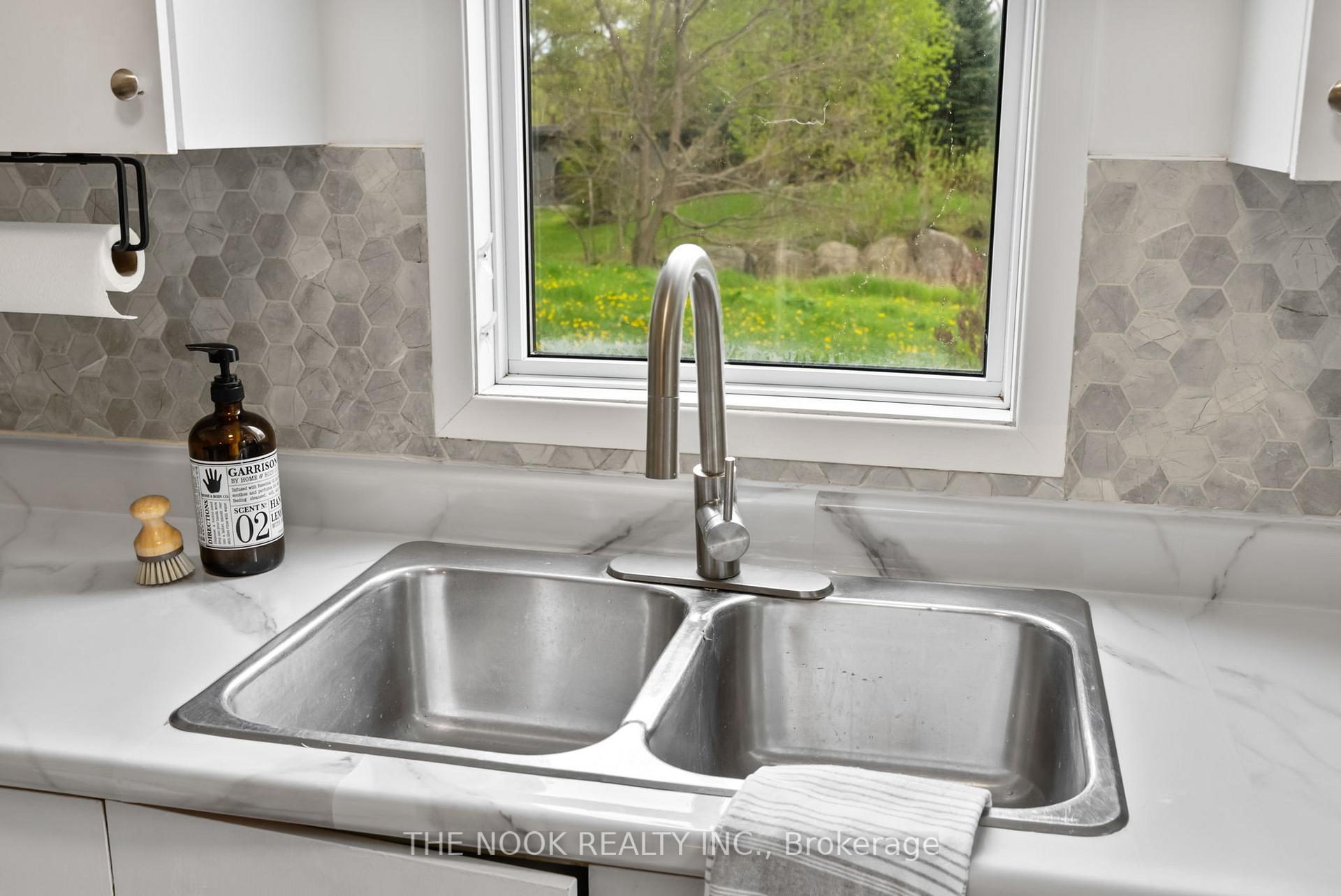 Photo 8 of 629 Dunn Crescent, Pickering, Rosebank — HOMEH
