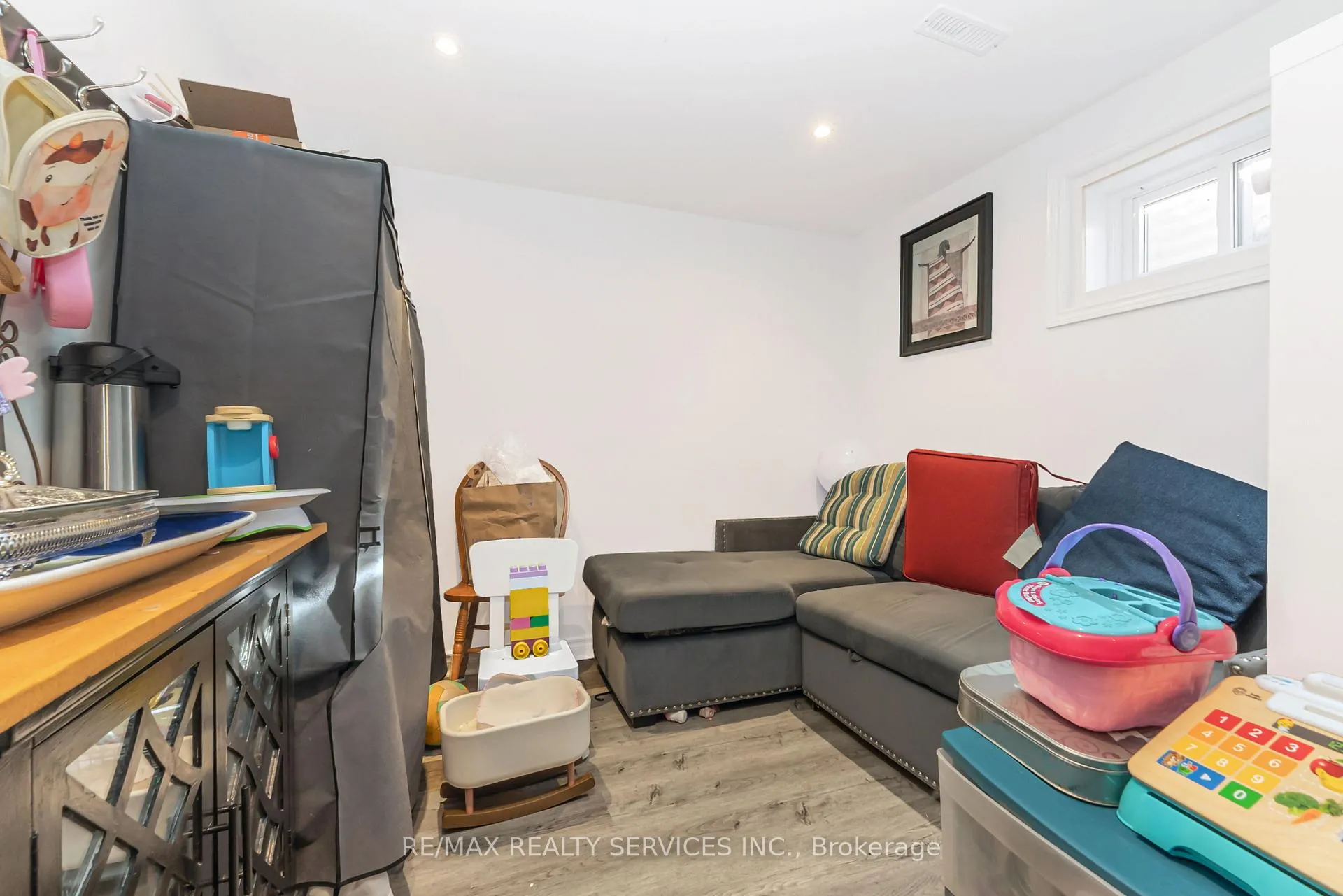 Photo 34 of 8 Chipwood Acres, Brampton, Madoc — HOMEH