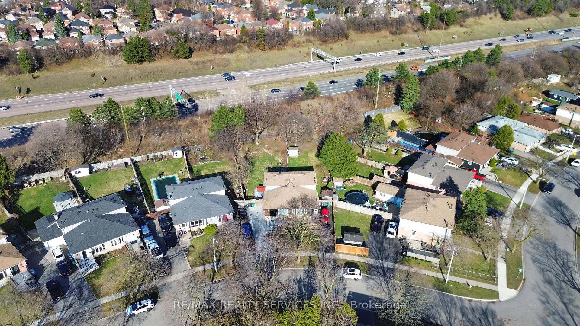 Photo 46 of 8 Chipwood Acres, Brampton, Madoc — HOMEH