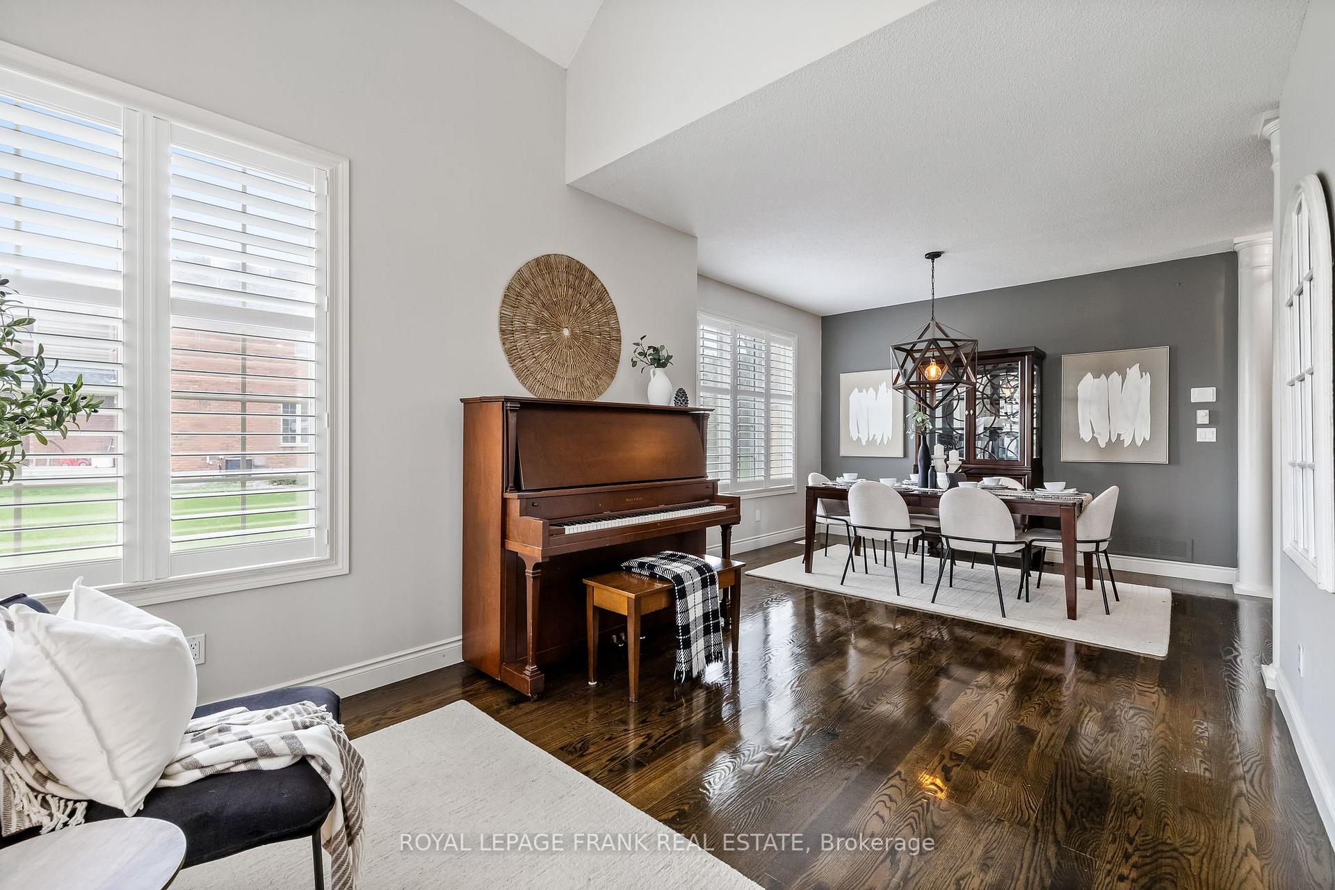 Photo 3 of 2262 Pindar Crescent, Oshawa, Kedron — HOMEH