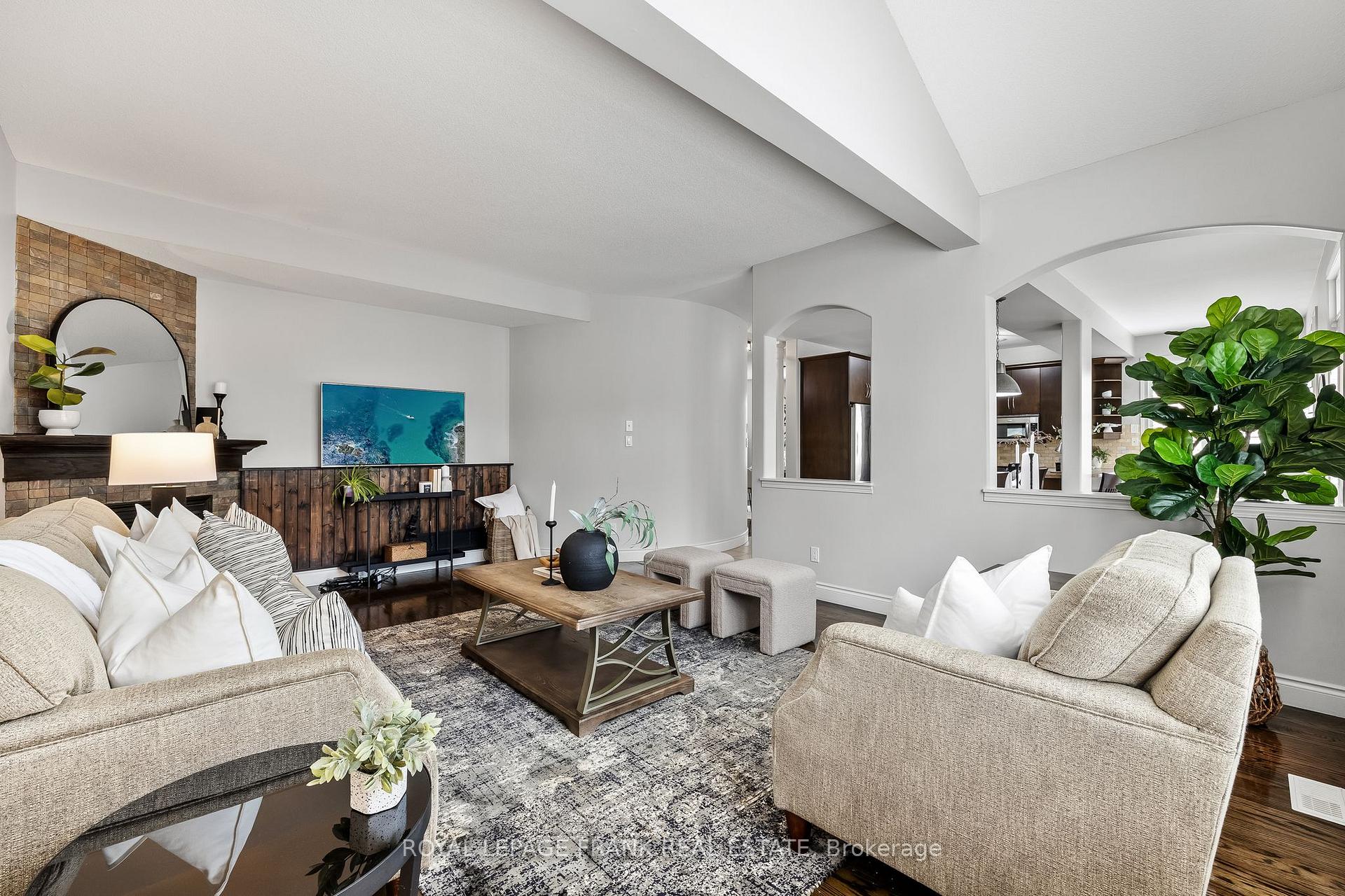 Photo 6 of 2262 Pindar Crescent, Oshawa, Kedron — HOMEH