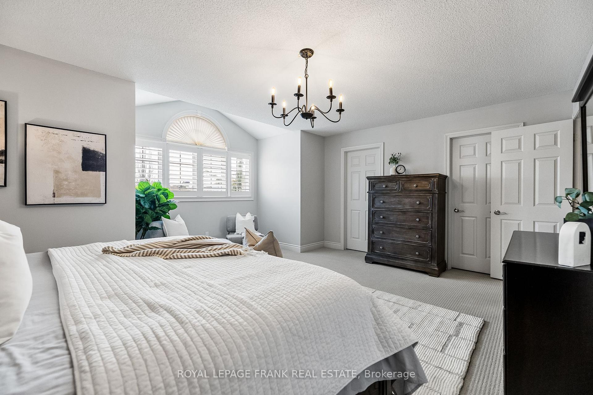 Photo 11 of 2262 Pindar Crescent, Oshawa, Kedron — HOMEH
