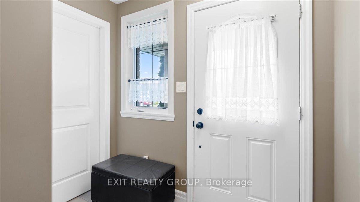 Photo 4 of 14 Cortland Crescent, Quinte West, Murray Ward — HOMEH
