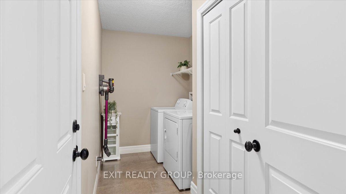 Photo 8 of 14 Cortland Crescent, Quinte West, Murray Ward — HOMEH