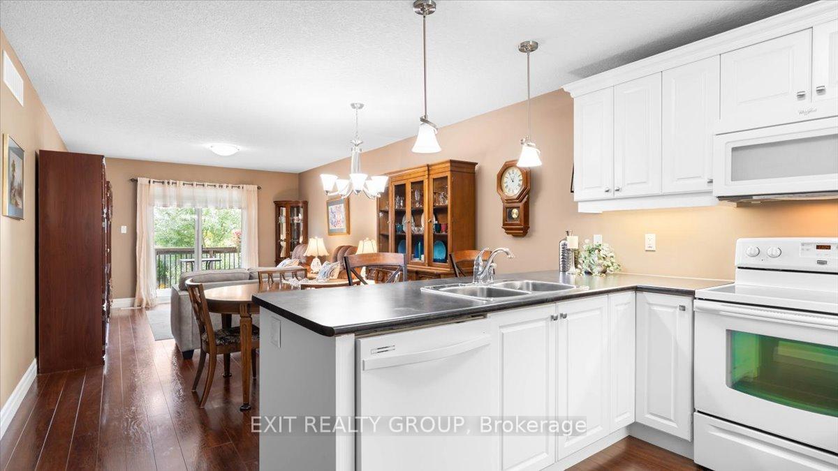 Photo 11 of 14 Cortland Crescent, Quinte West, Murray Ward — HOMEH
