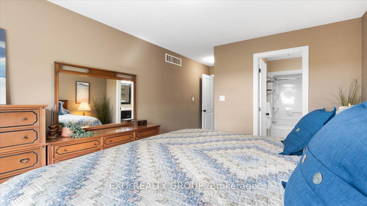 Photo 18 of 14 Cortland Crescent, Quinte West, Murray Ward — HOMEH