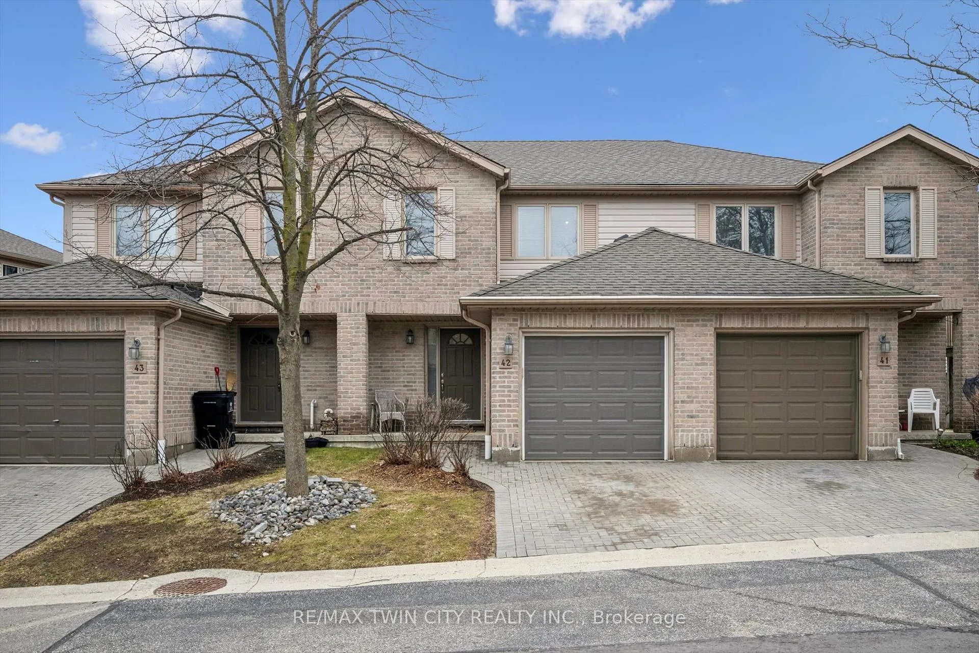 Photo 1 of Unit 42, 230 Blackhorne Drive, Kitchener, Laurentian Hills — HOMEH