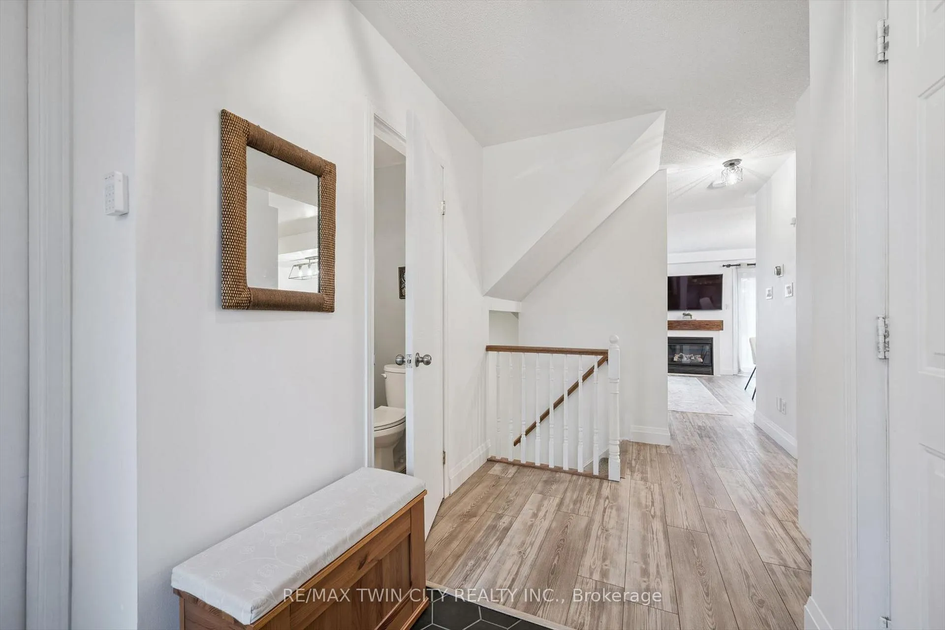 Photo 3 of Unit 42, 230 Blackhorne Drive, Kitchener, Laurentian Hills — HOMEH