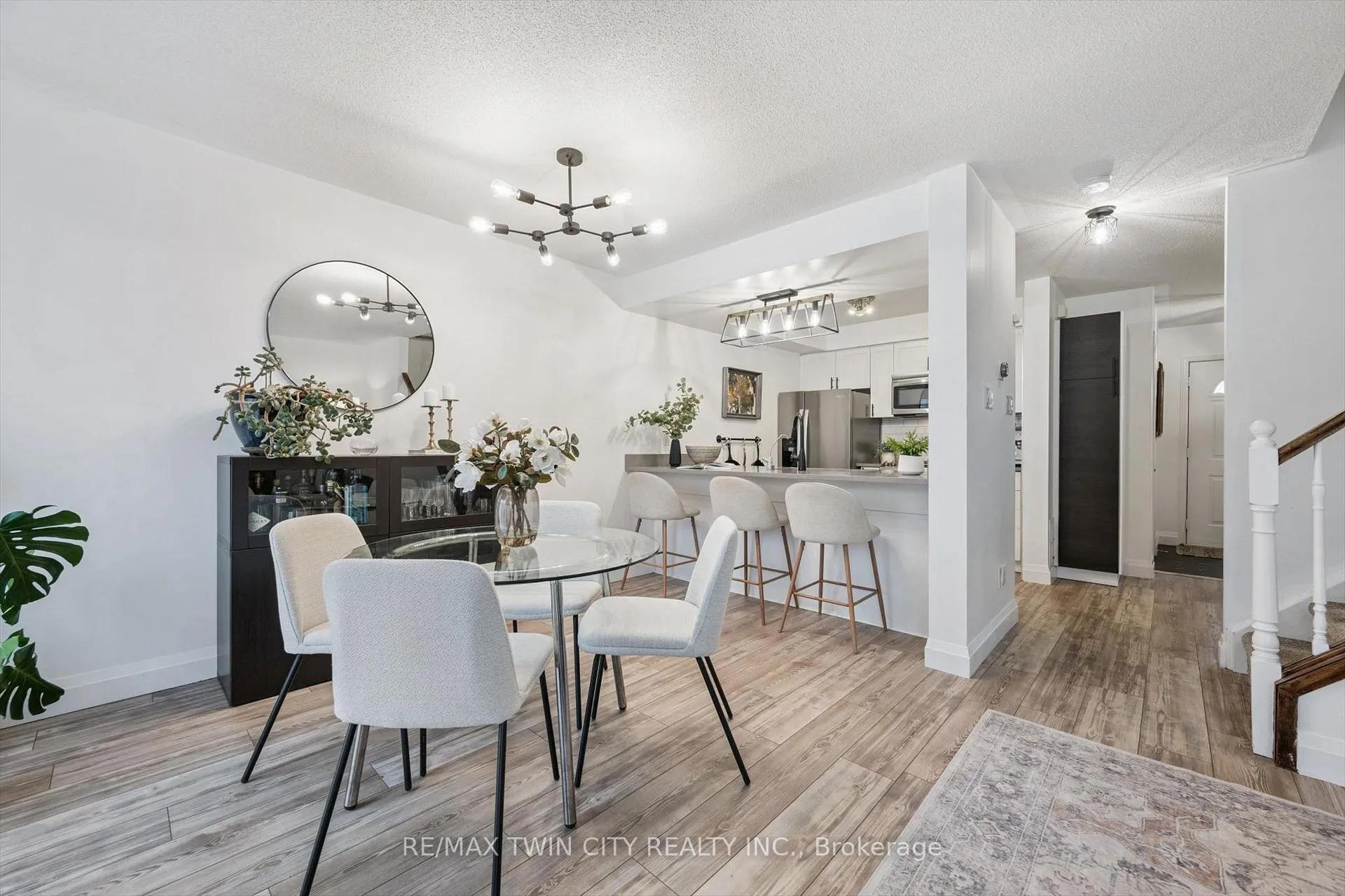 Photo 7 of Unit 42, 230 Blackhorne Drive, Kitchener, Laurentian Hills — HOMEH