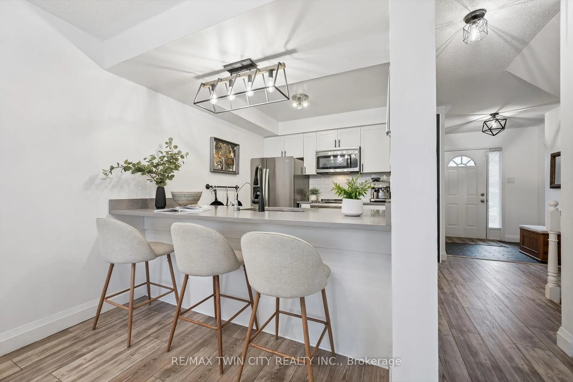 Photo 8 of Unit 42, 230 Blackhorne Drive, Kitchener, Laurentian Hills — HOMEH