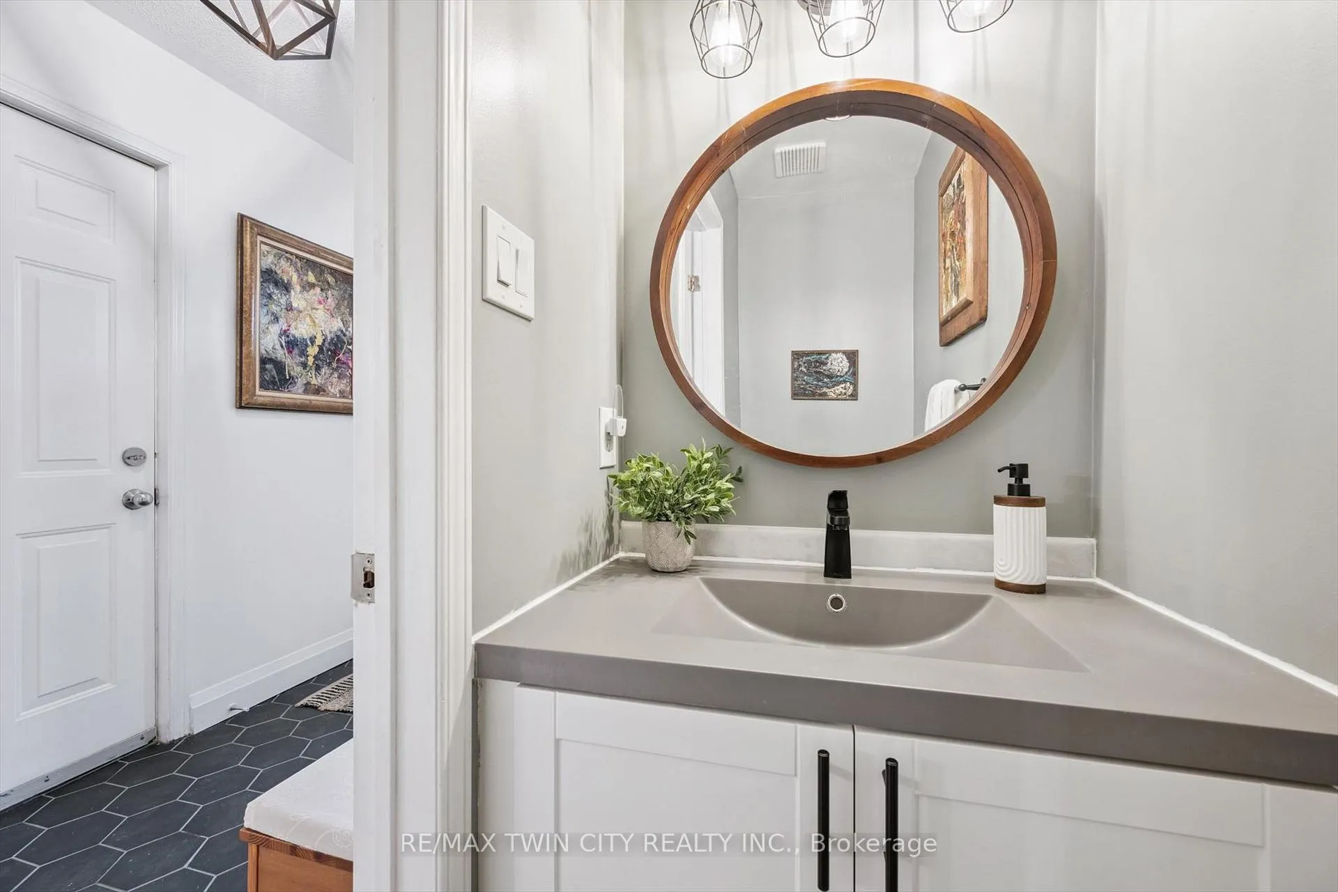 Photo 12 of Unit 42, 230 Blackhorne Drive, Kitchener, Laurentian Hills — HOMEH