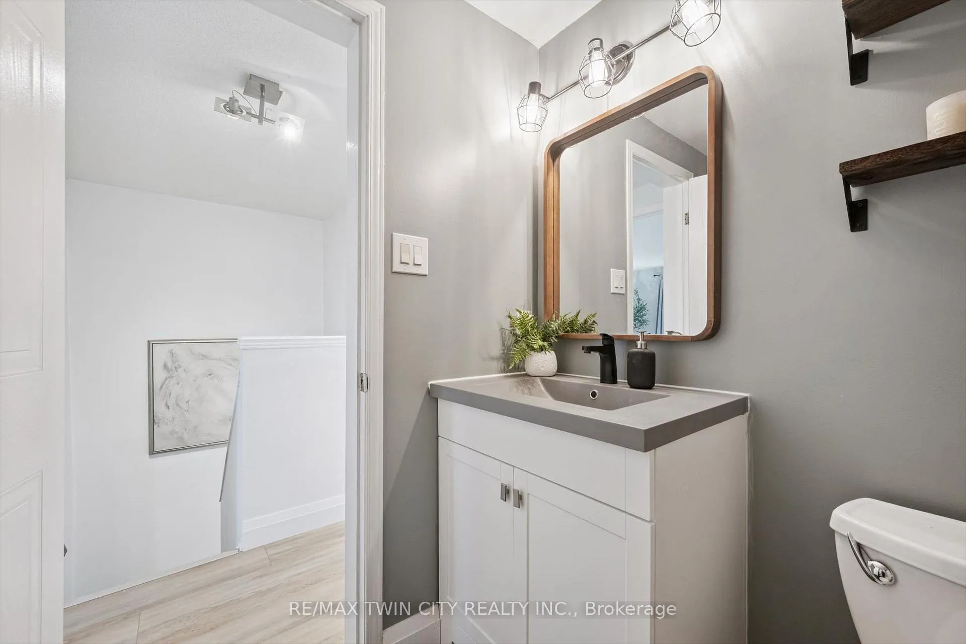 Photo 20 of Unit 42, 230 Blackhorne Drive, Kitchener, Laurentian Hills — HOMEH