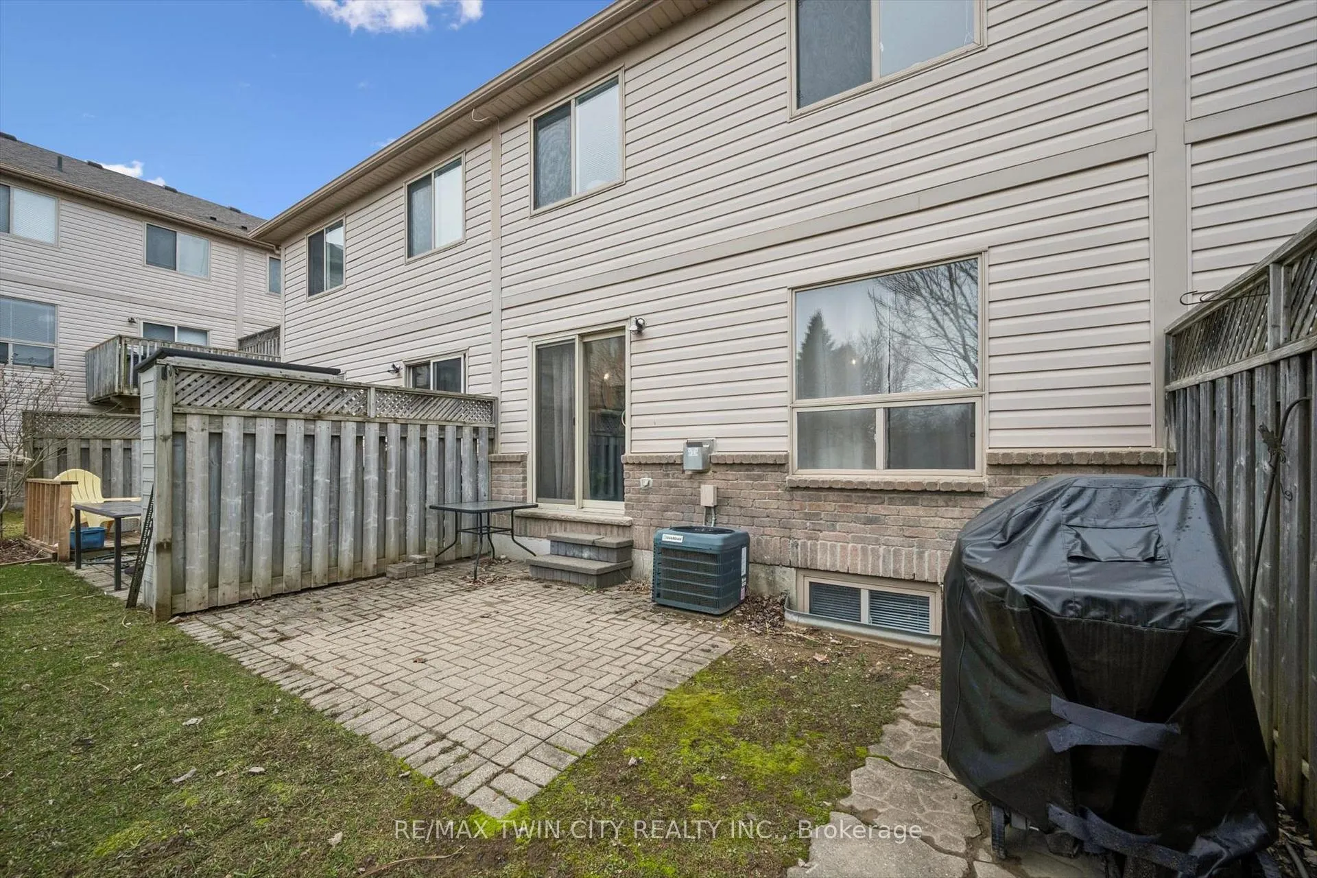 Photo 25 of Unit 42, 230 Blackhorne Drive, Kitchener, Laurentian Hills — HOMEH