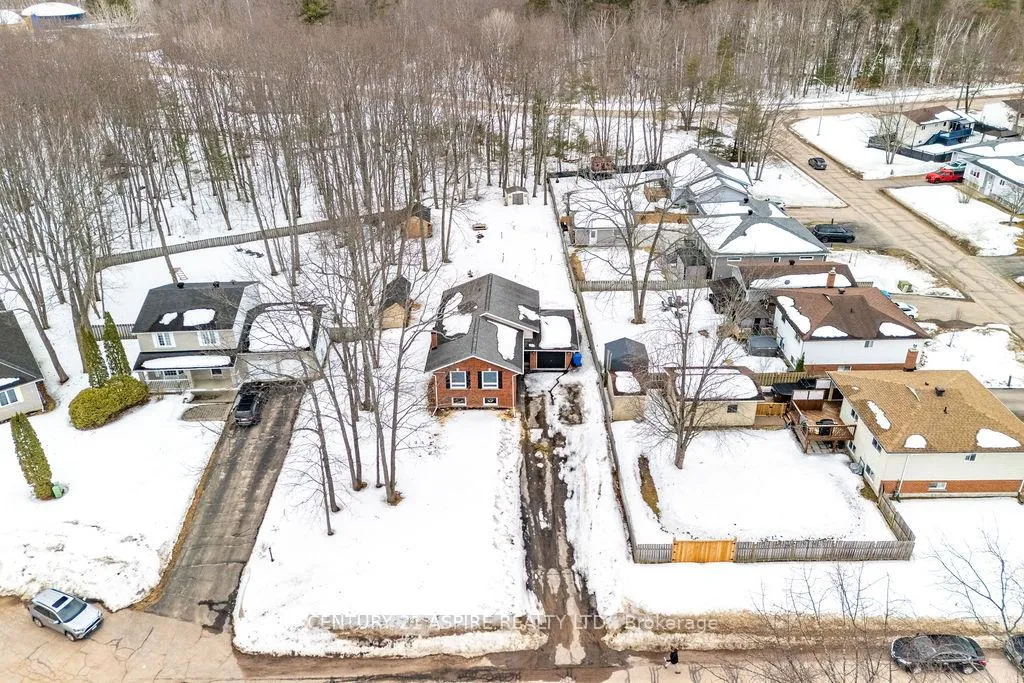 Photo 42 of 3 Irma Street, Petawawa — HOMEH