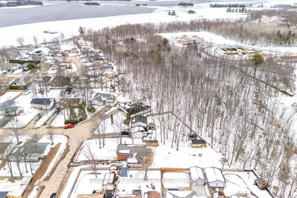 Photo 46 of 3 Irma Street, Petawawa — HOMEH