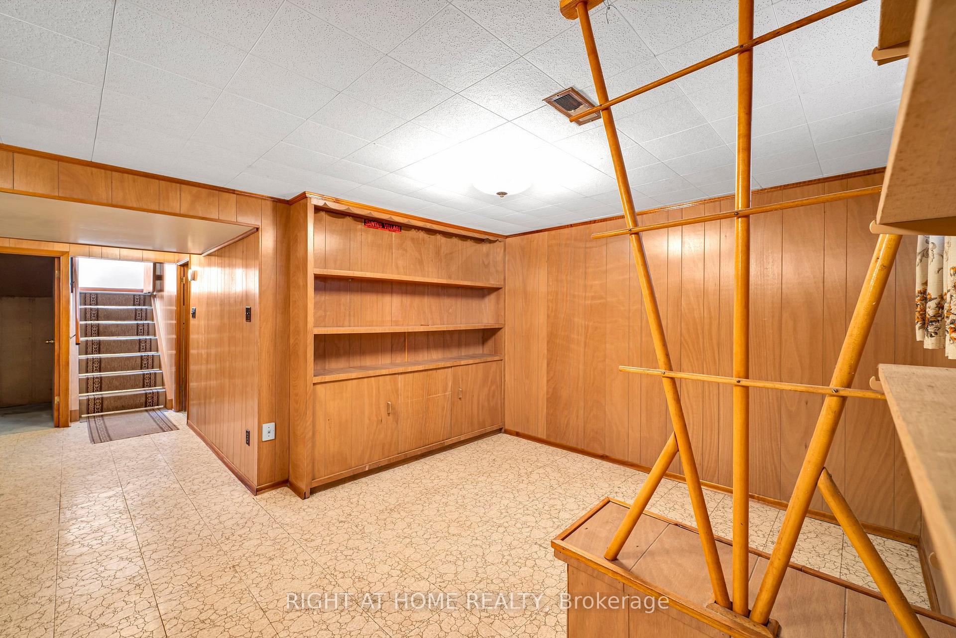 Photo 22 of 154 Chadburn Street N, Oshawa, Central — HOMEH