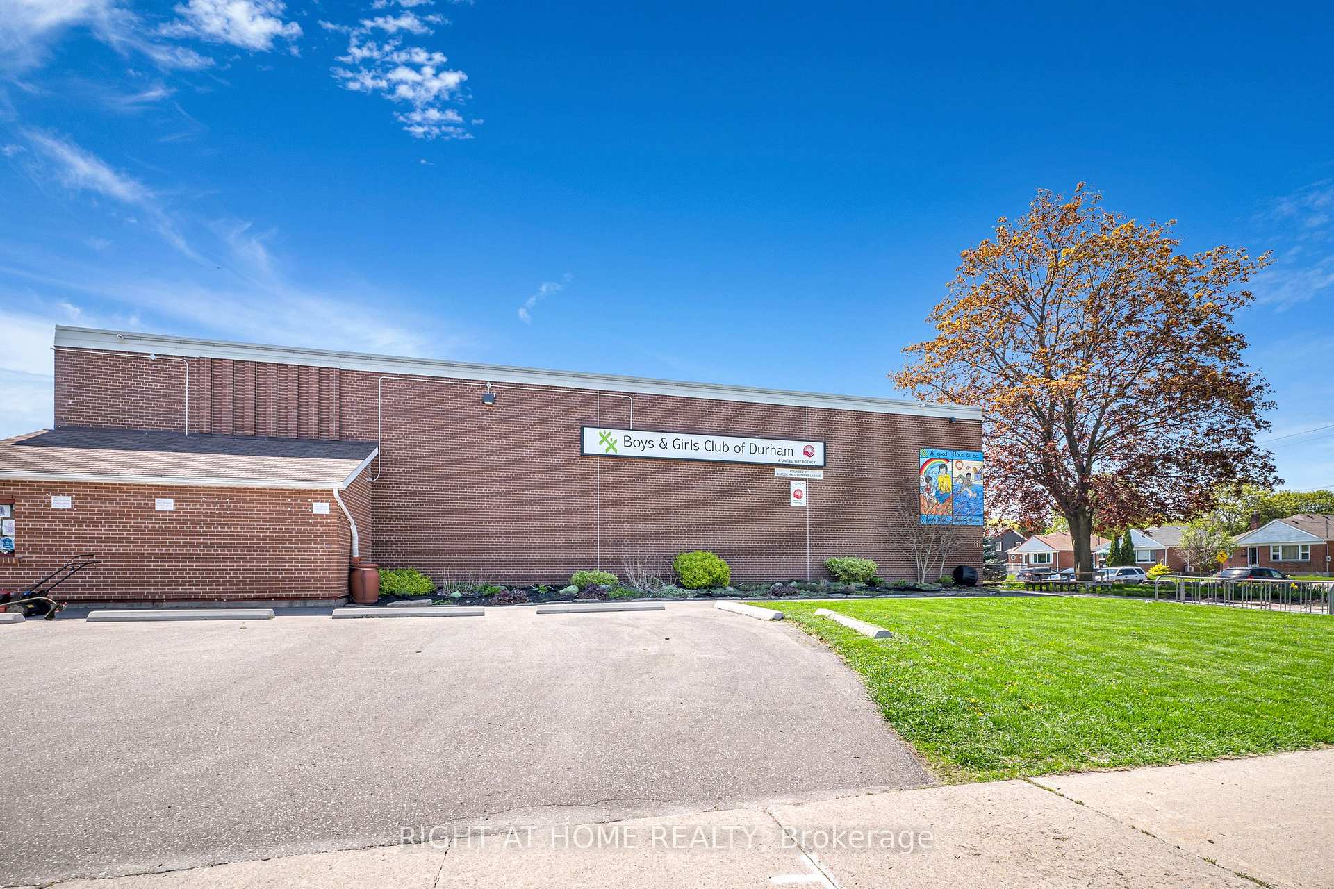 Photo 39 of 154 Chadburn Street N, Oshawa, Central — HOMEH