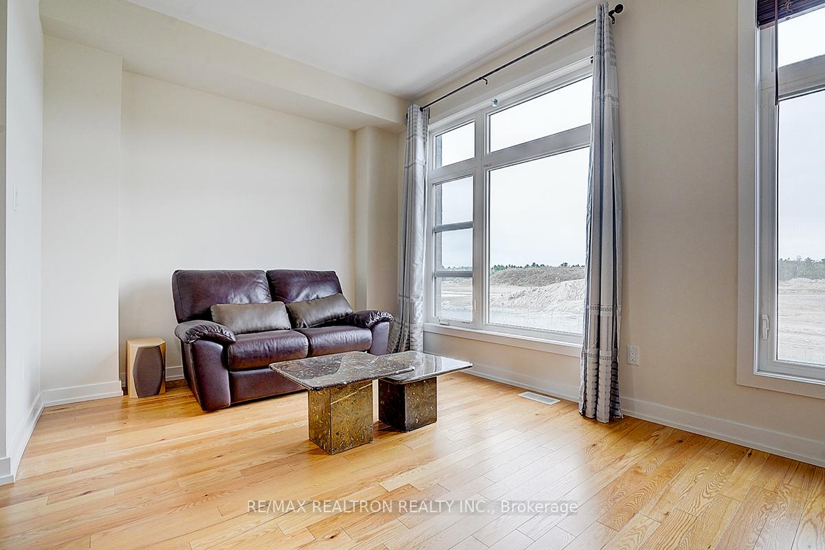 Photo 12 of 2656 Castlegate Crossing, Pickering, Duffin Heights — HOMEH